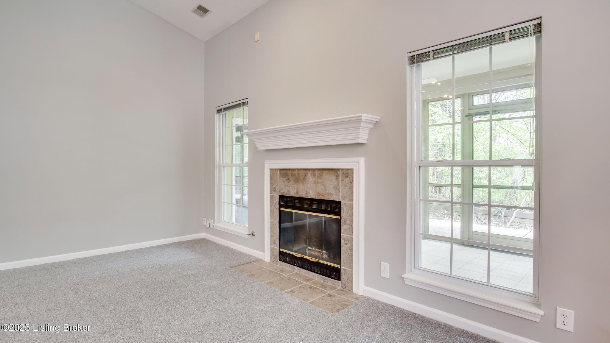 525 Village Lake Dr