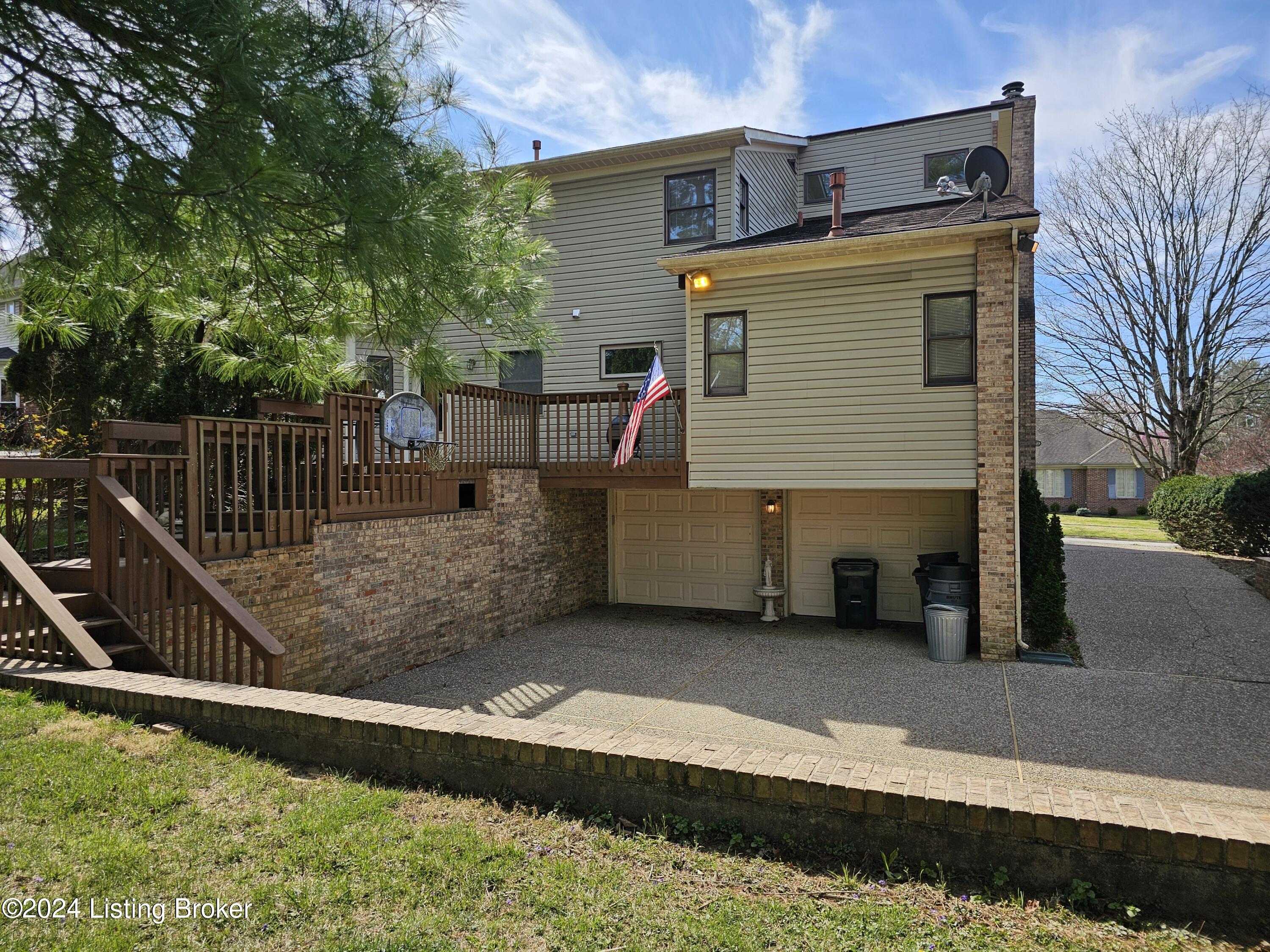 5 Autumn Hill Ct