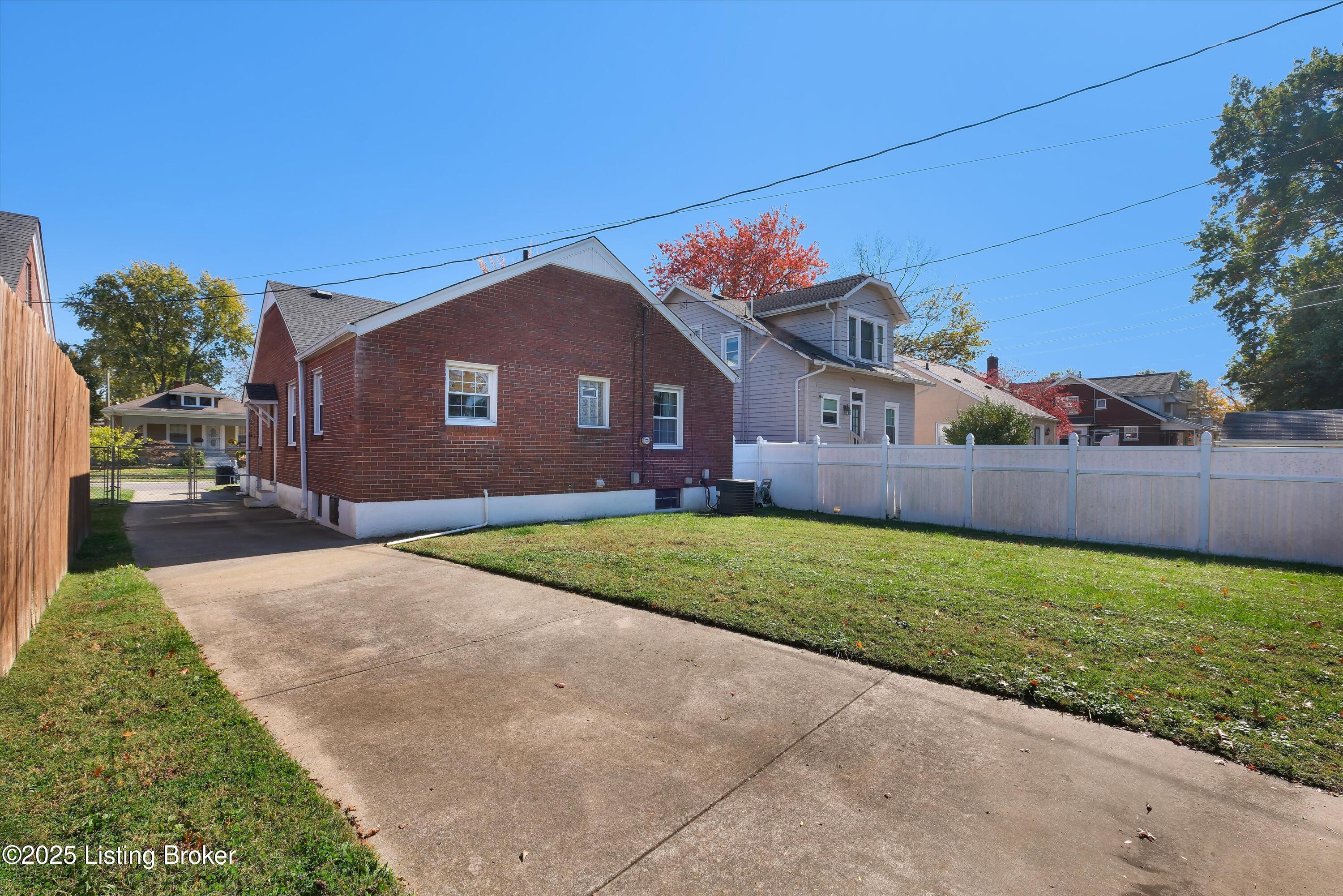 4504 S 2nd St