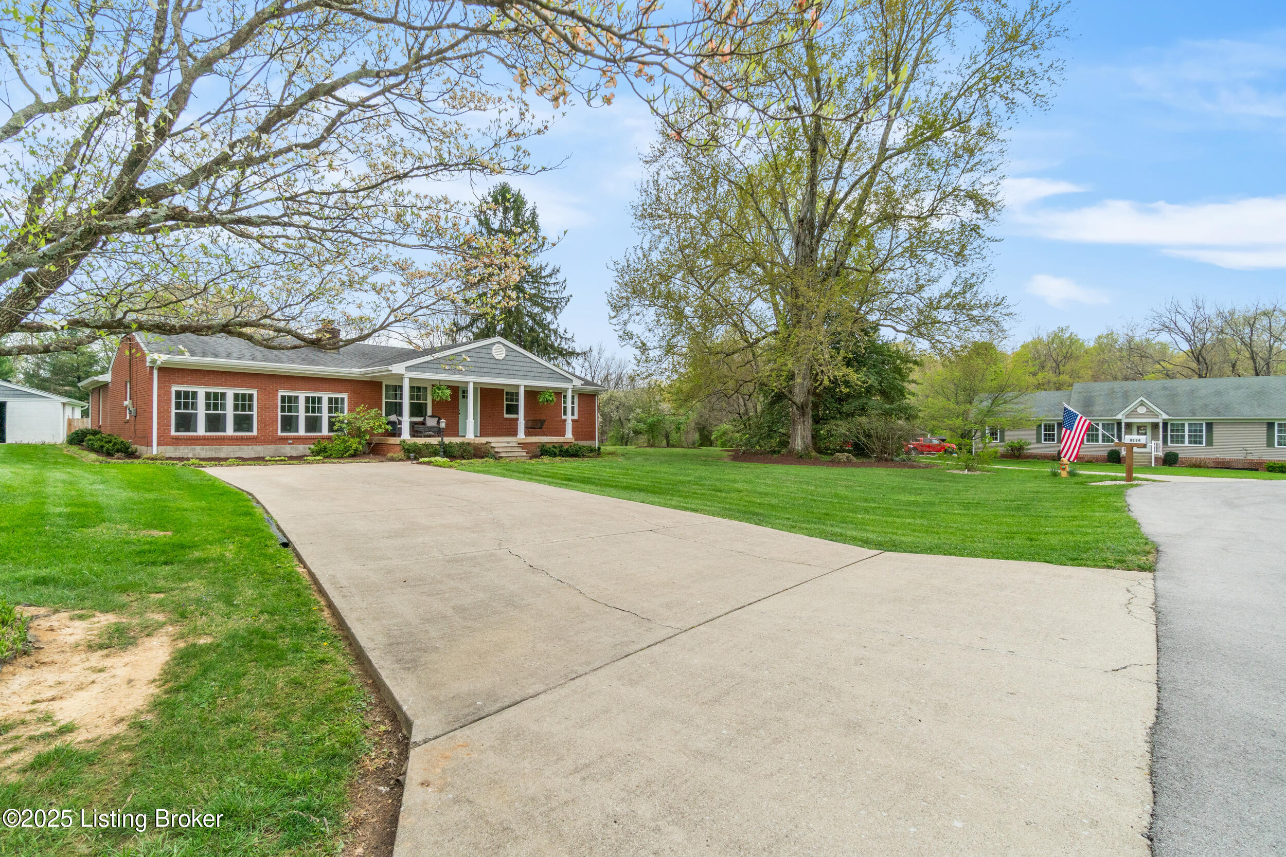 8112 Welsh Rd