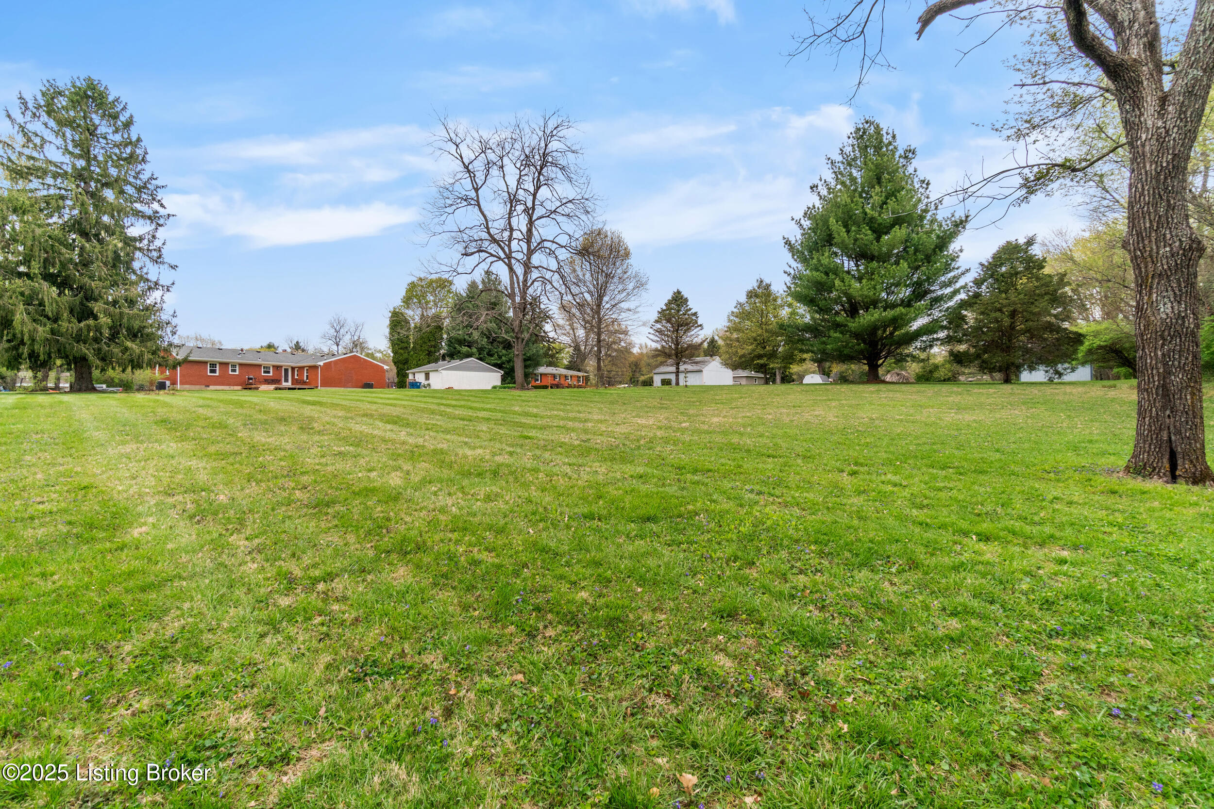 8112 Welsh Rd