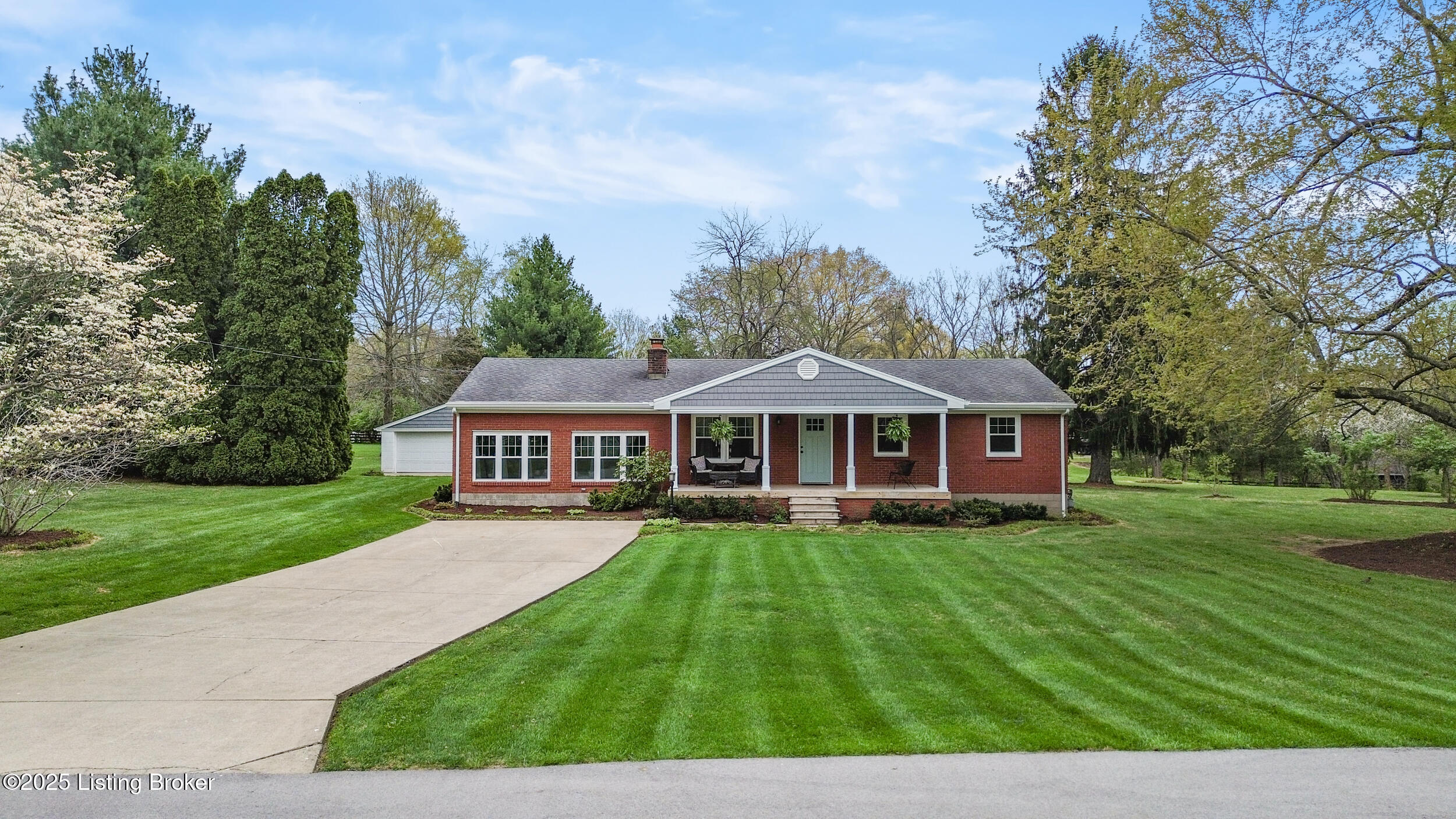 8112 Welsh Rd