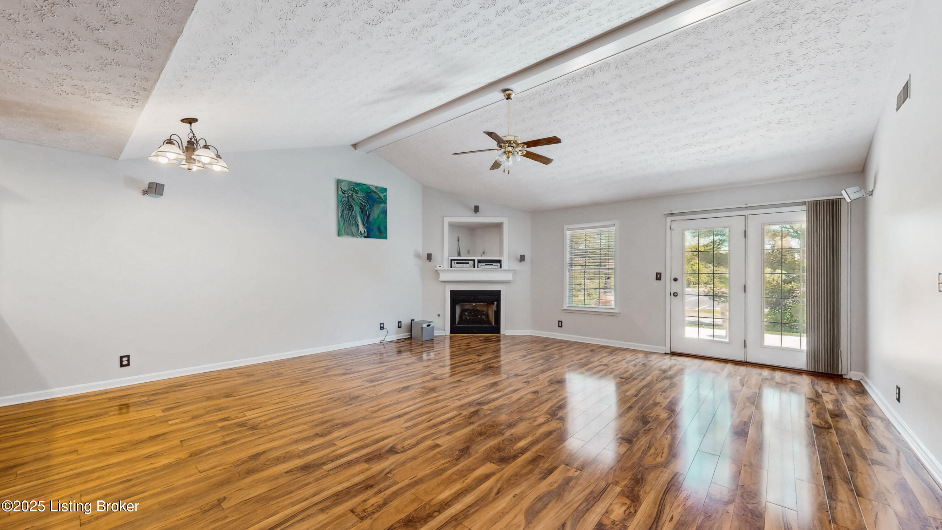 12388 Spring Leaf Ct