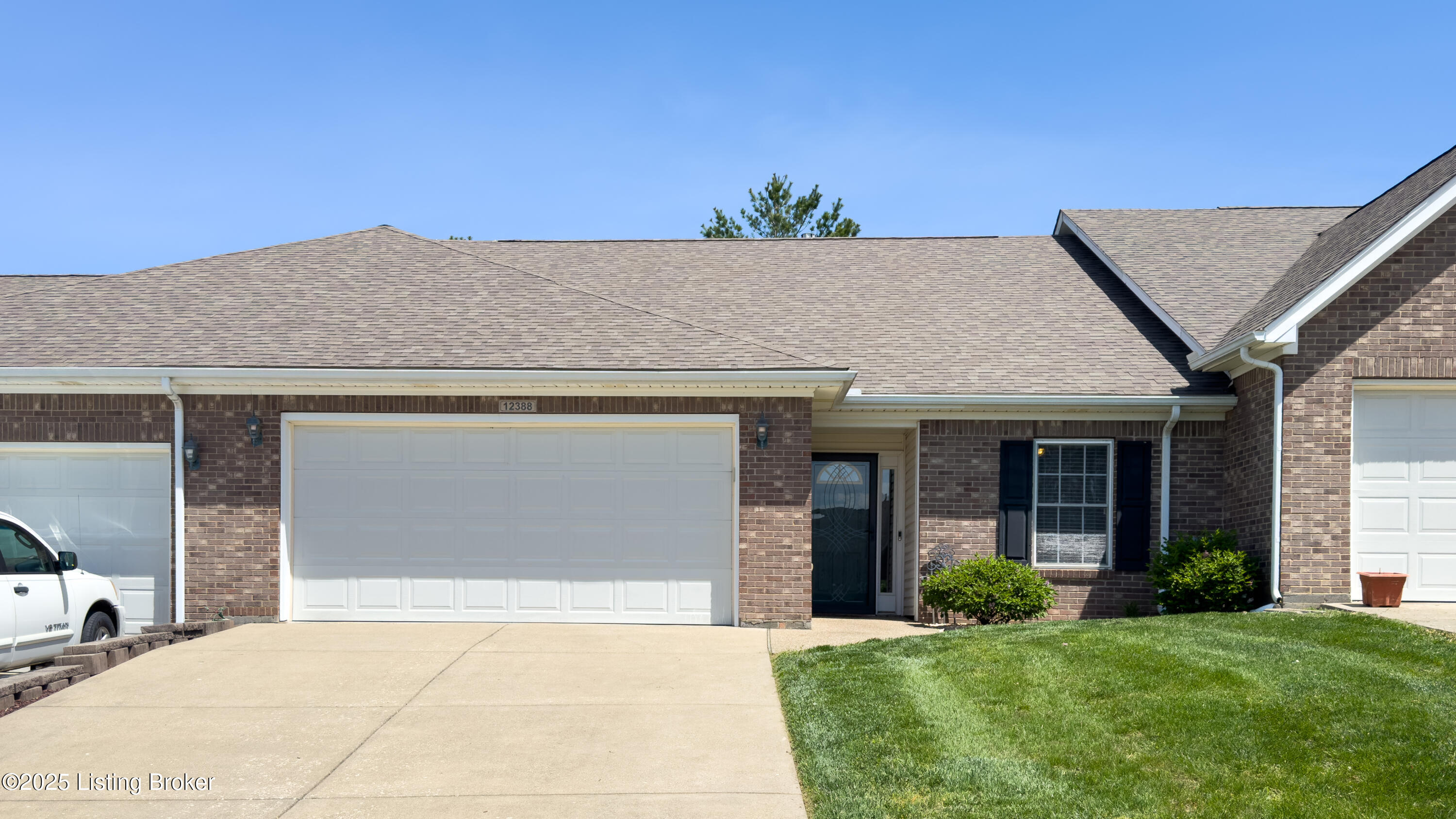 12388 Spring Leaf Ct
