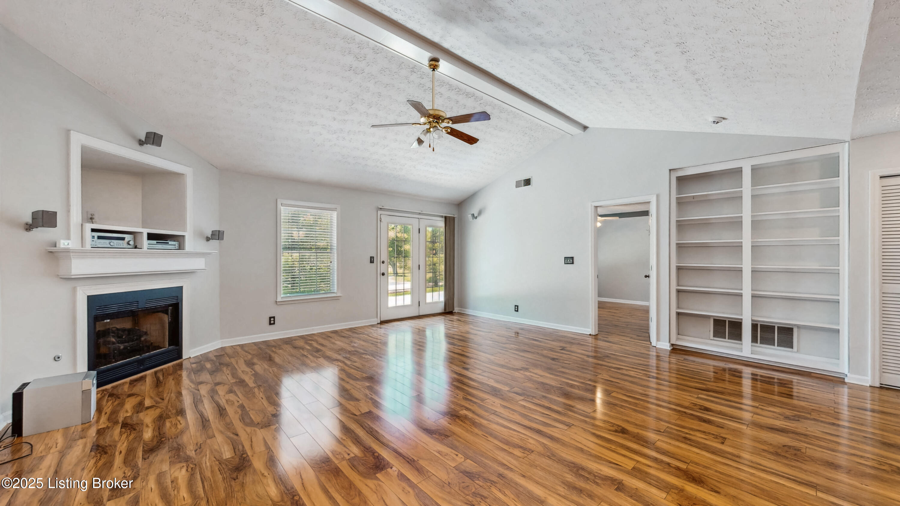 12388 Spring Leaf Ct