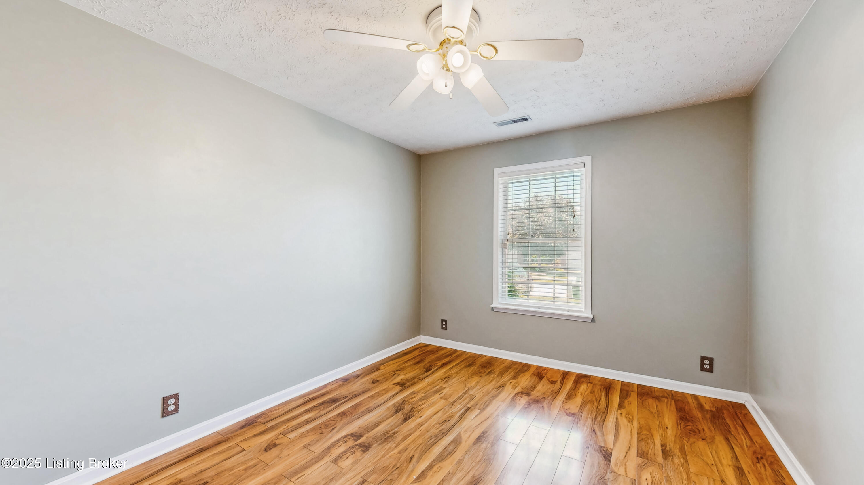 12388 Spring Leaf Ct