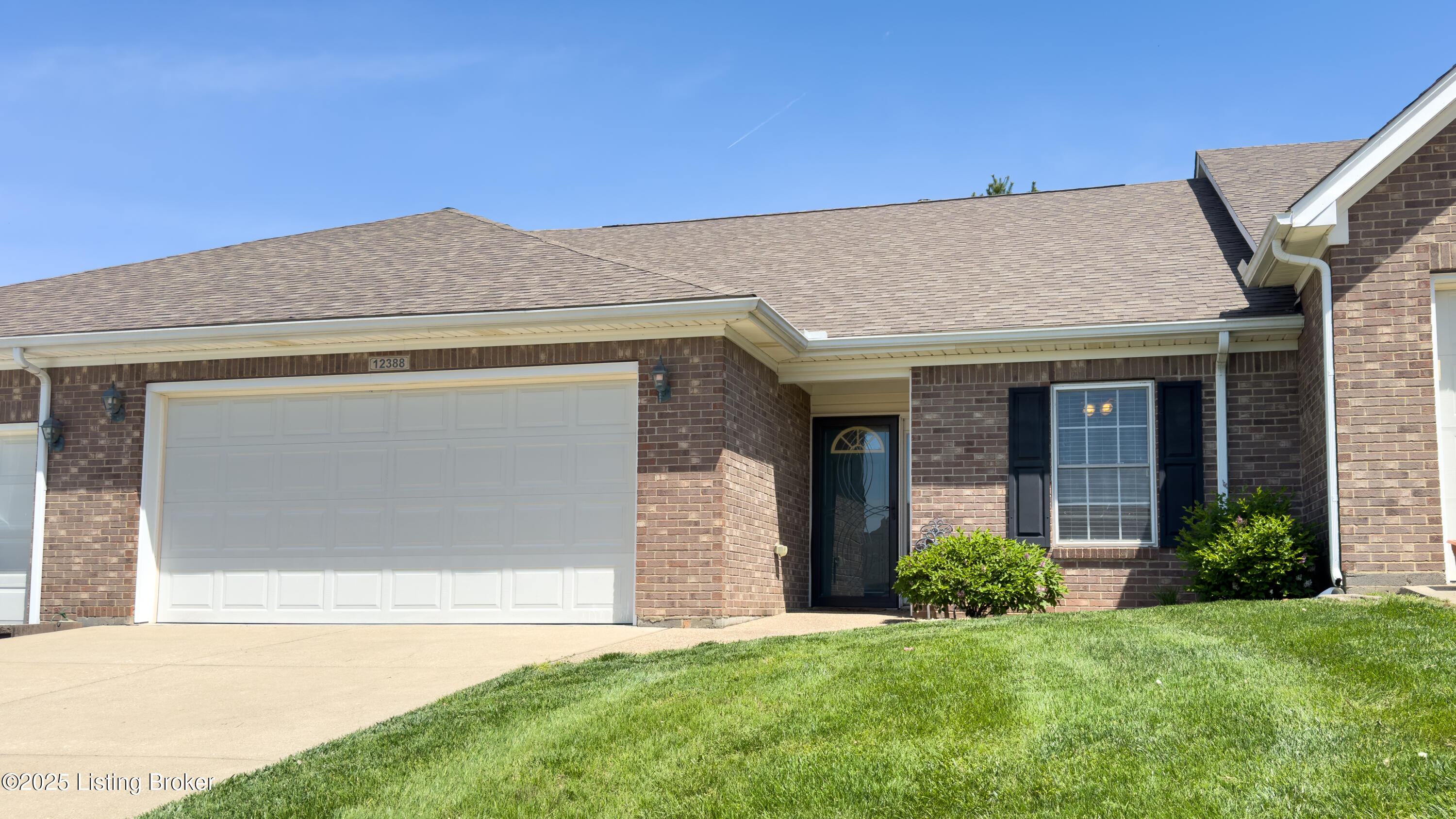 12388 Spring Leaf Ct