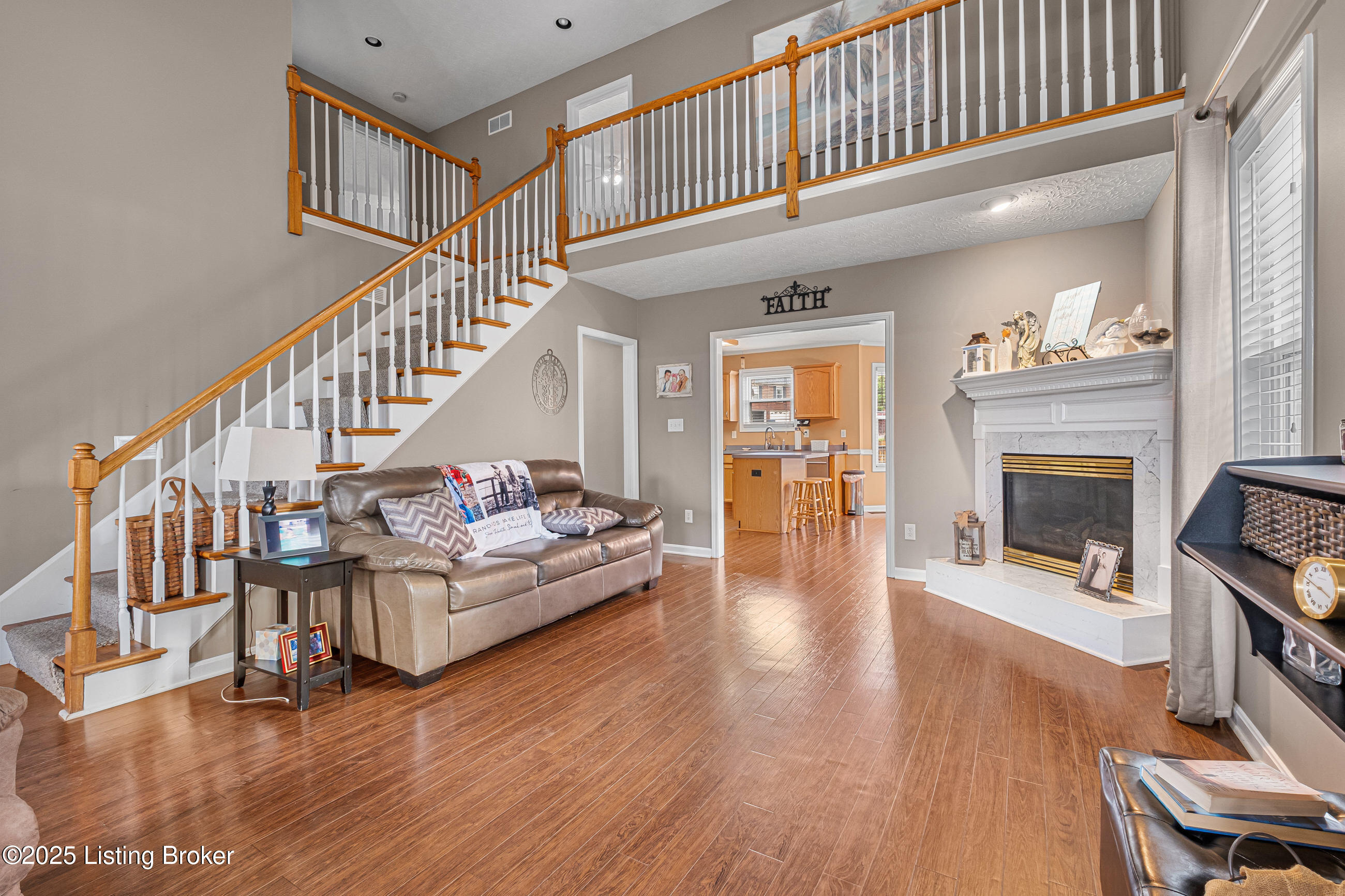 9100 Auburn Woods Ct