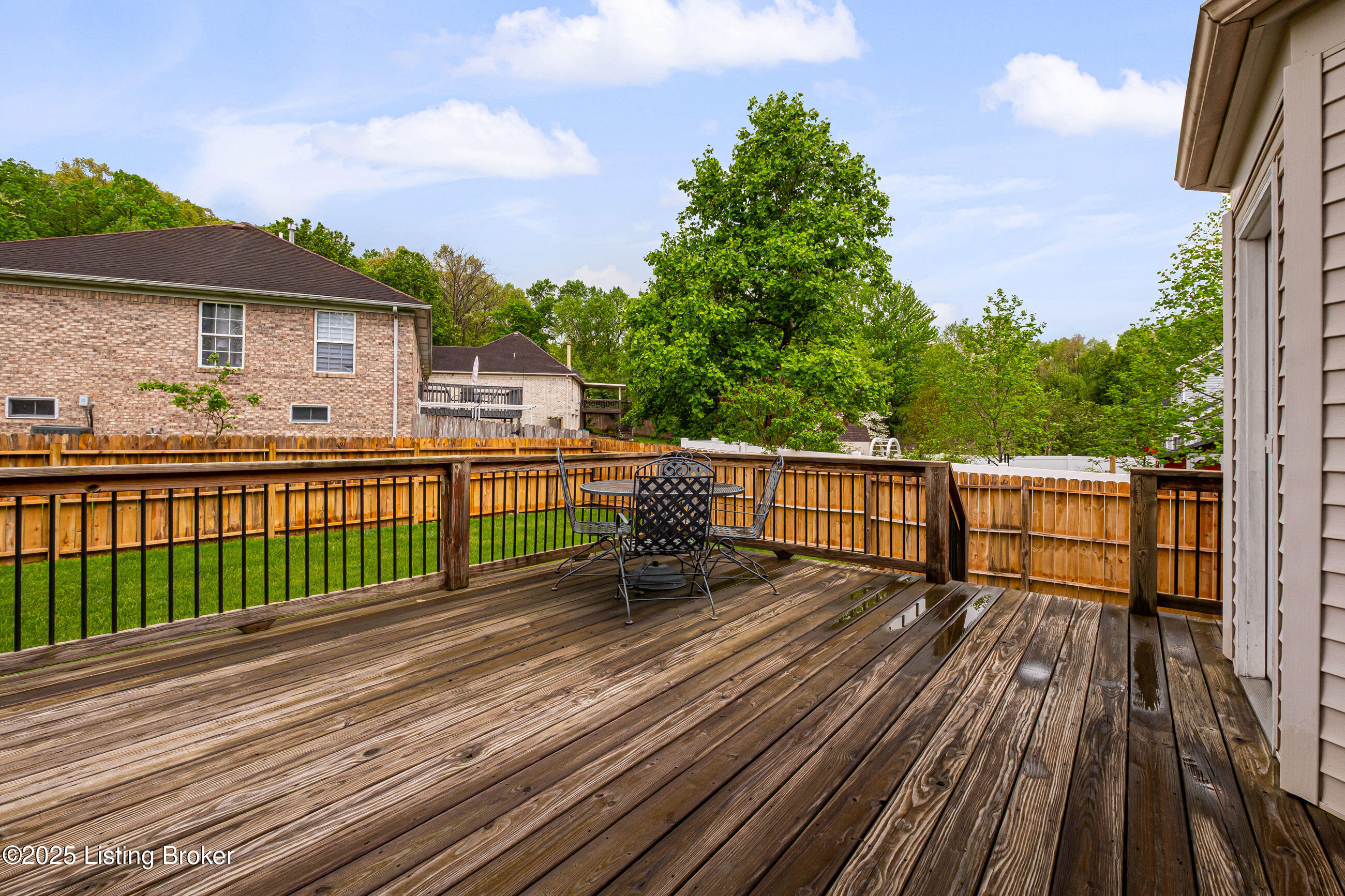 9100 Auburn Woods Ct