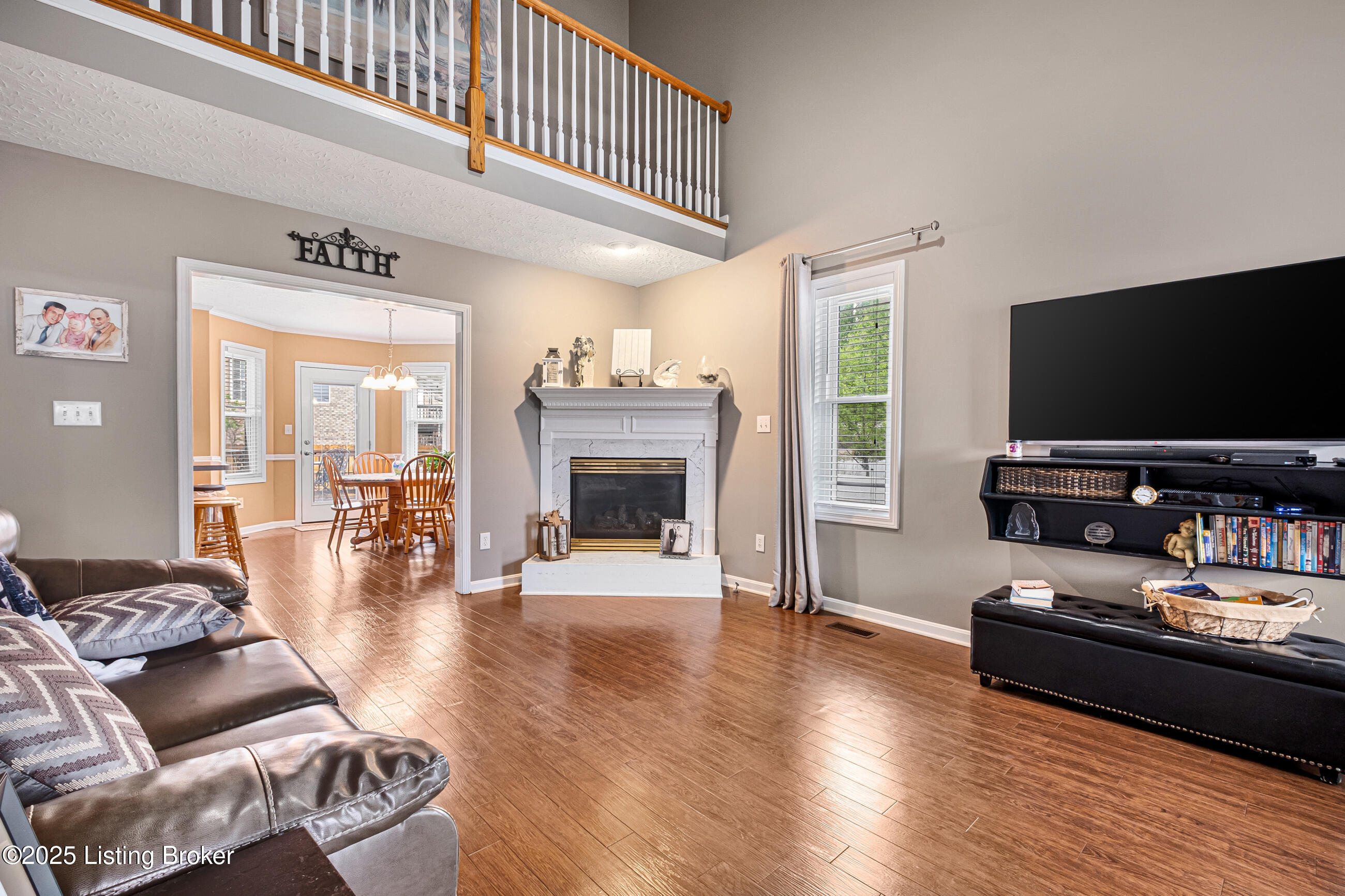 9100 Auburn Woods Ct