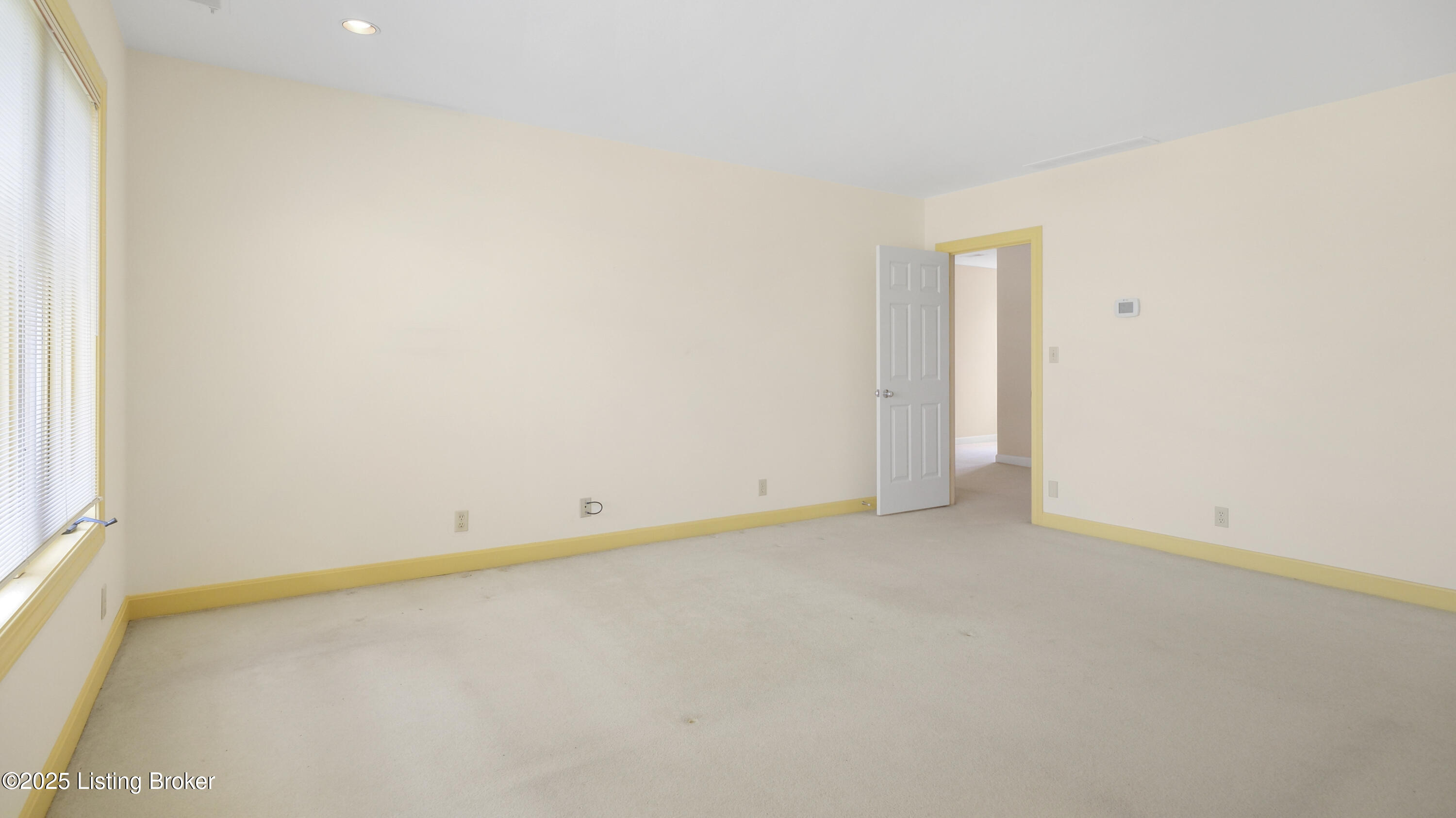 6617 Harrods View Cir