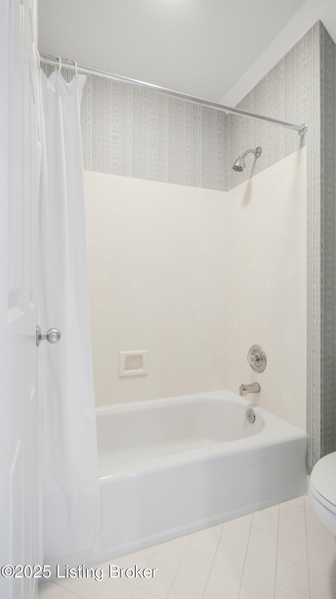 6617 Harrods View Cir