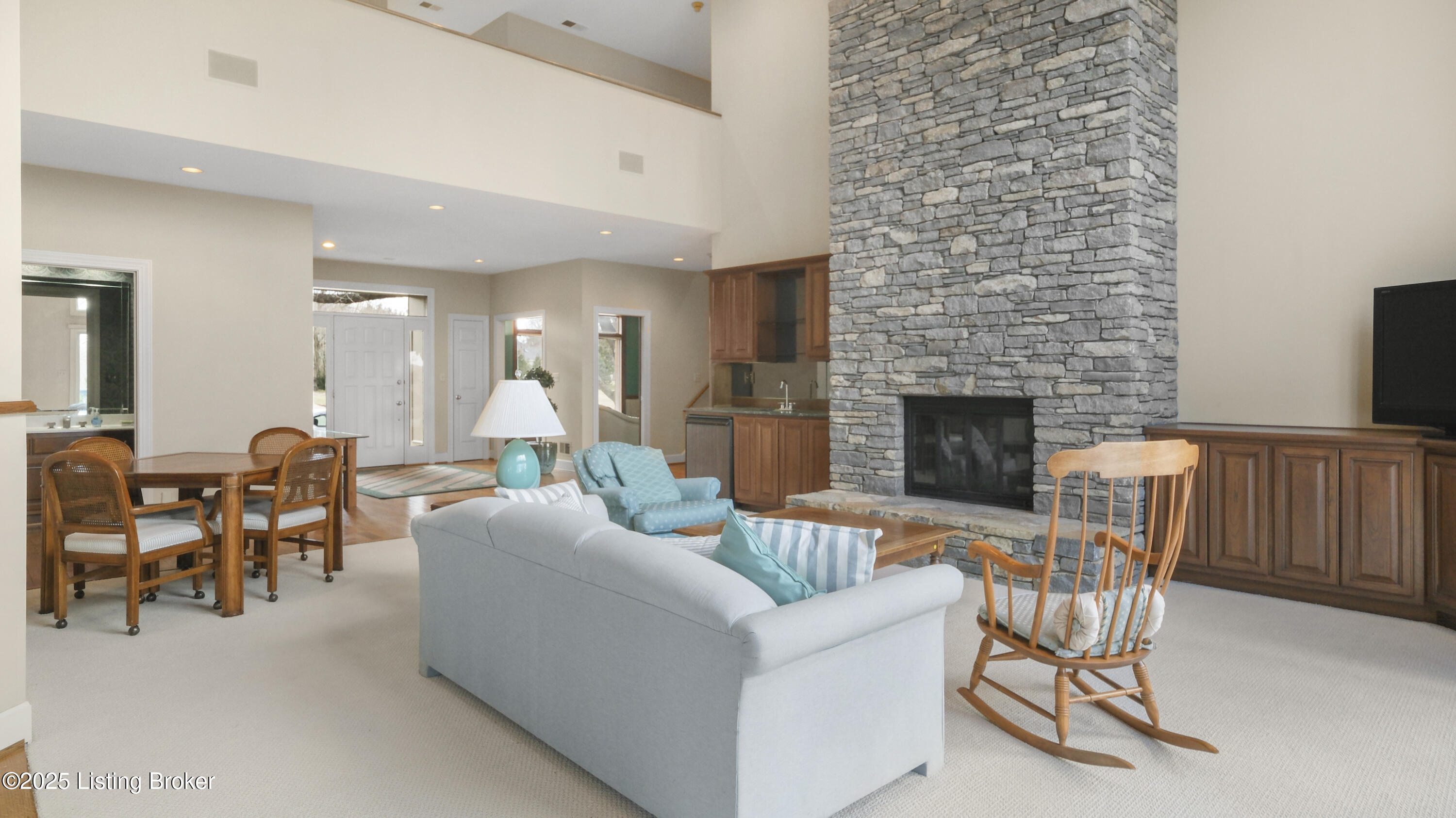 6617 Harrods View Cir