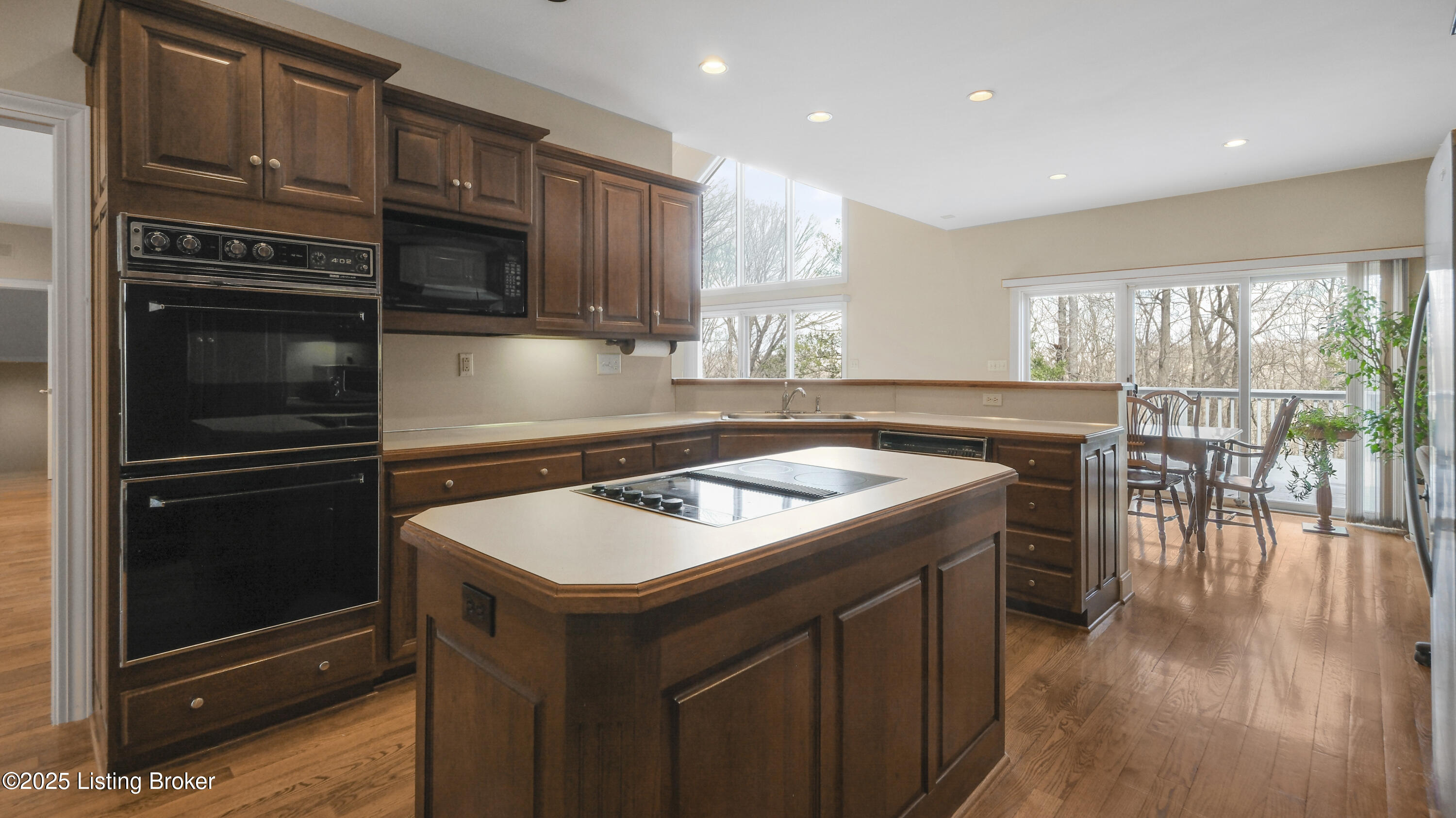 6617 Harrods View Cir