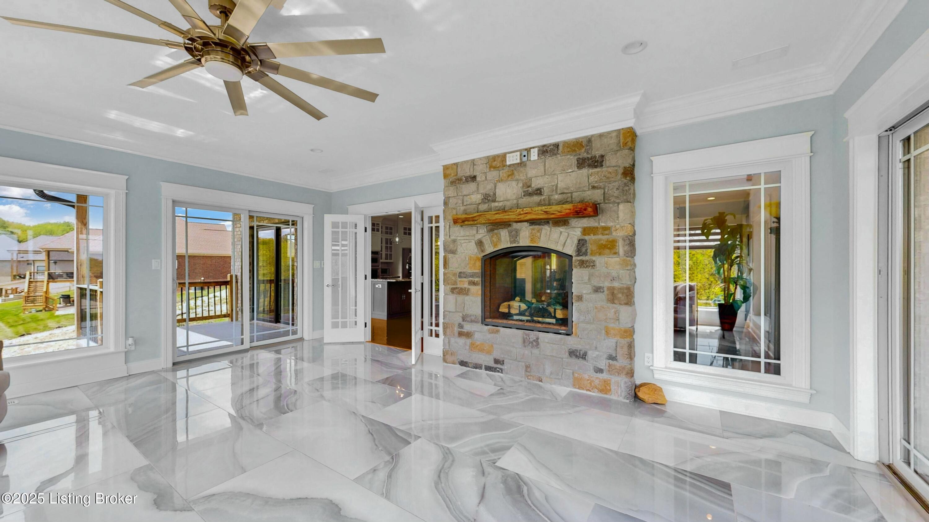 8026 Wooded Ridge Dr