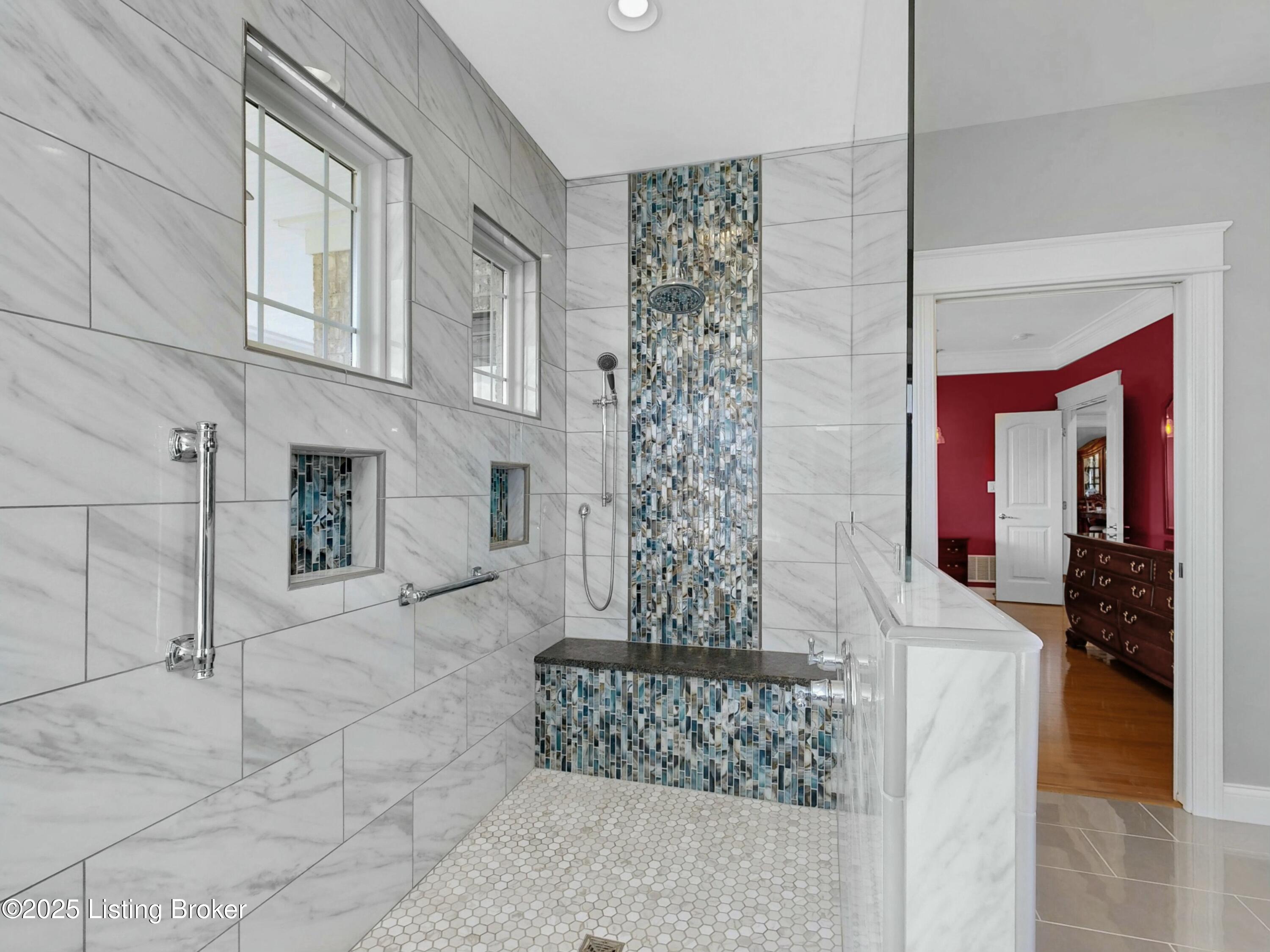 8026 Wooded Ridge Dr