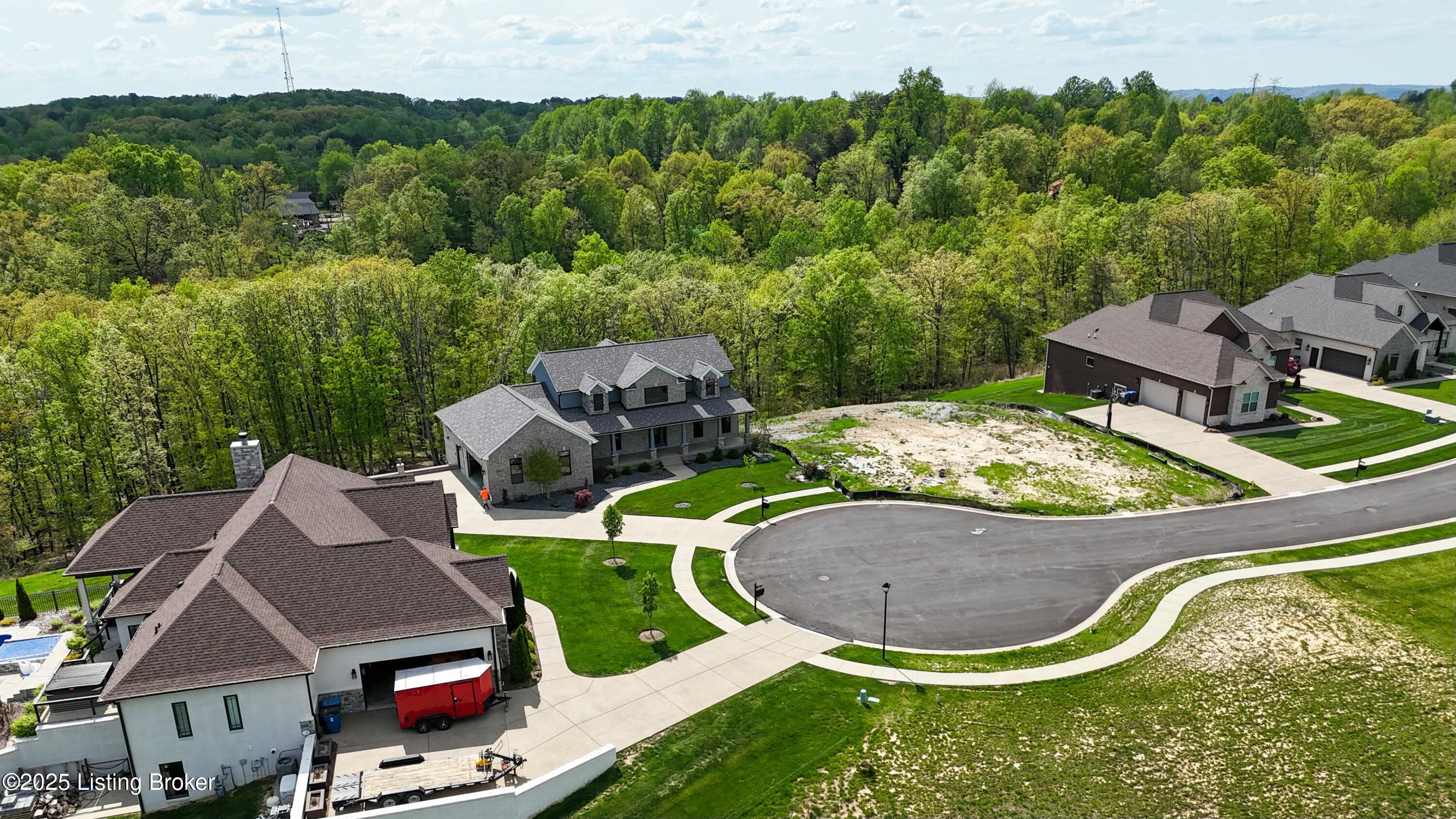 8026 Wooded Ridge Dr