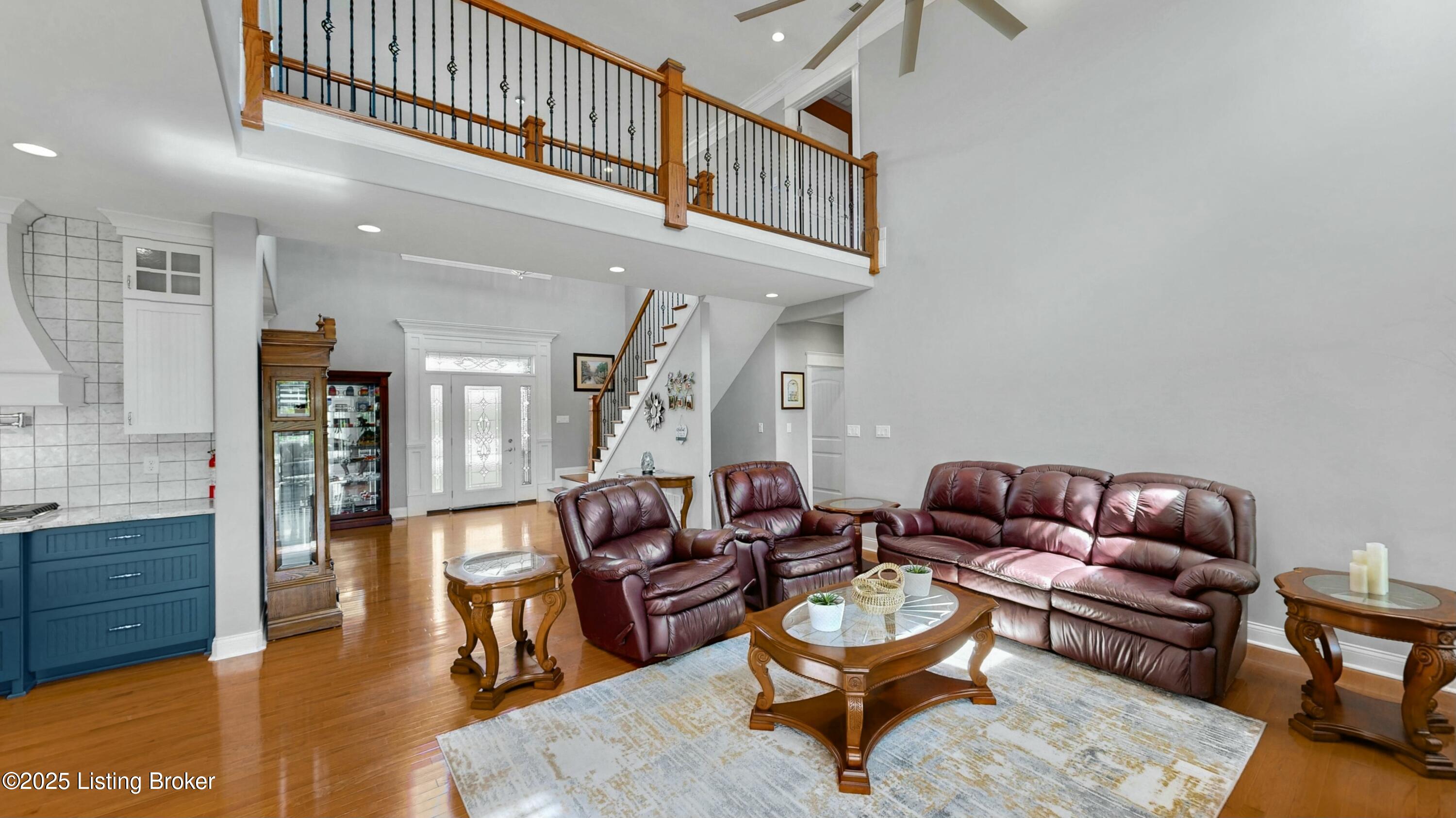 8026 Wooded Ridge Dr