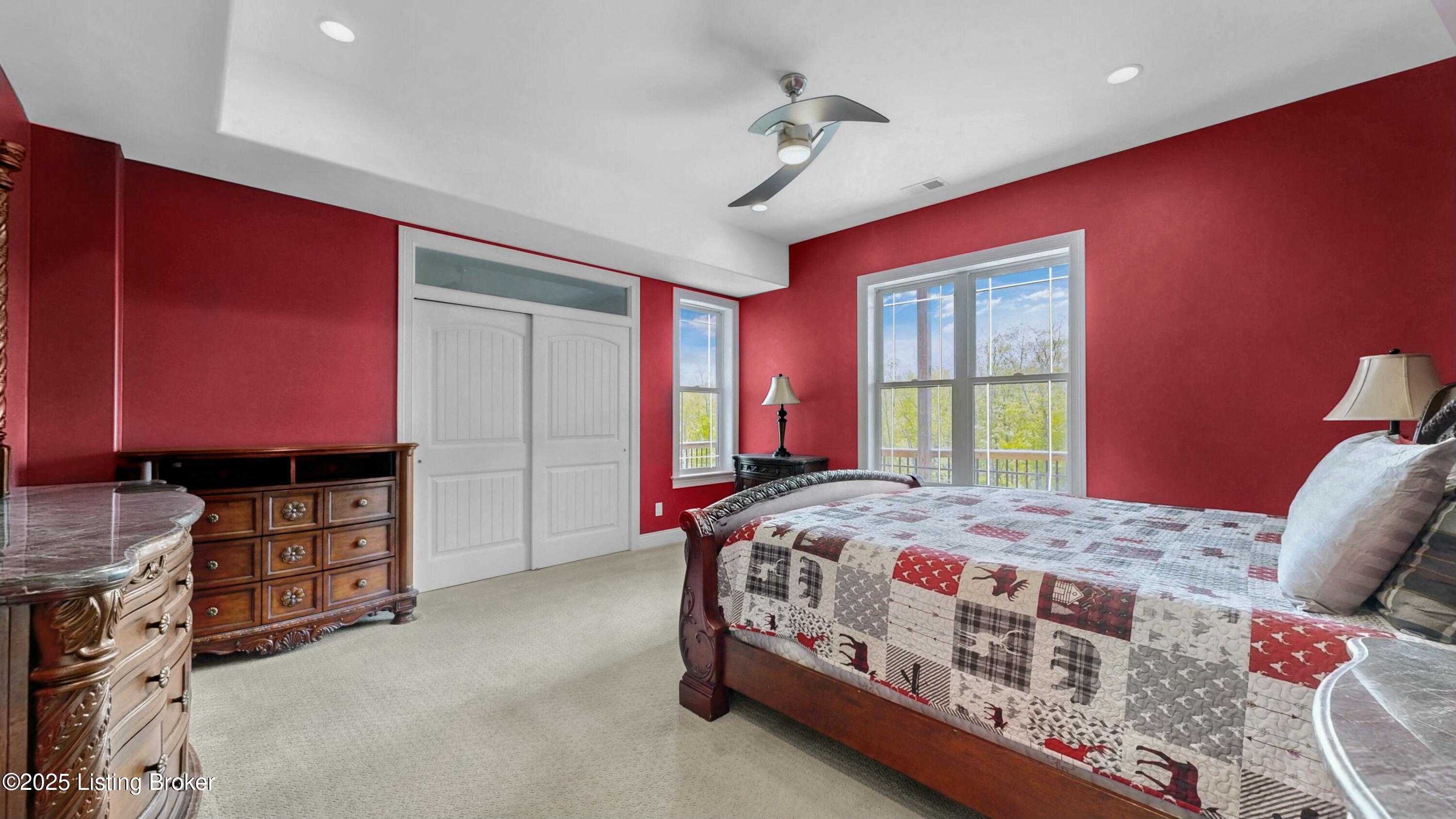 8026 Wooded Ridge Dr