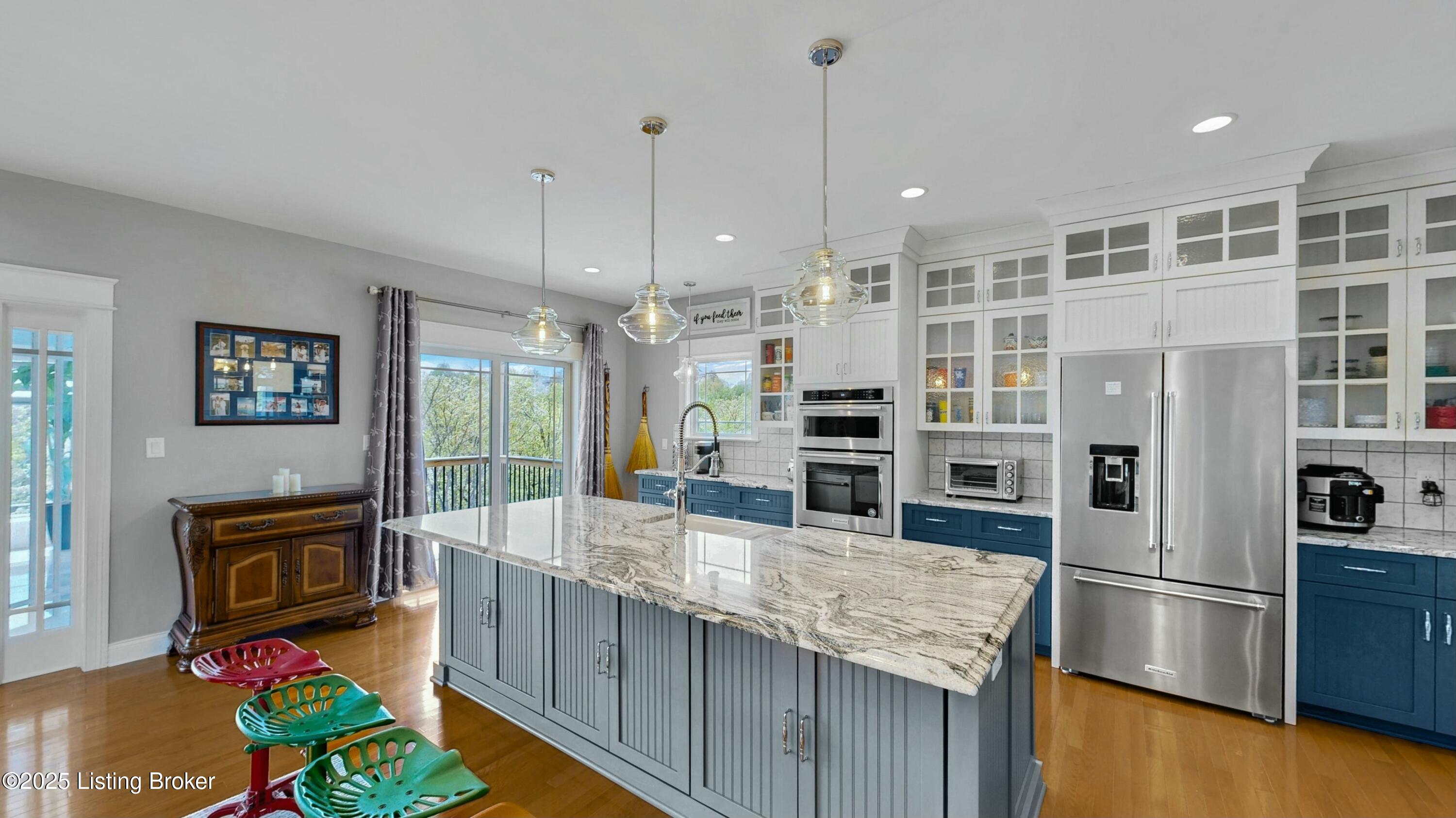8026 Wooded Ridge Dr