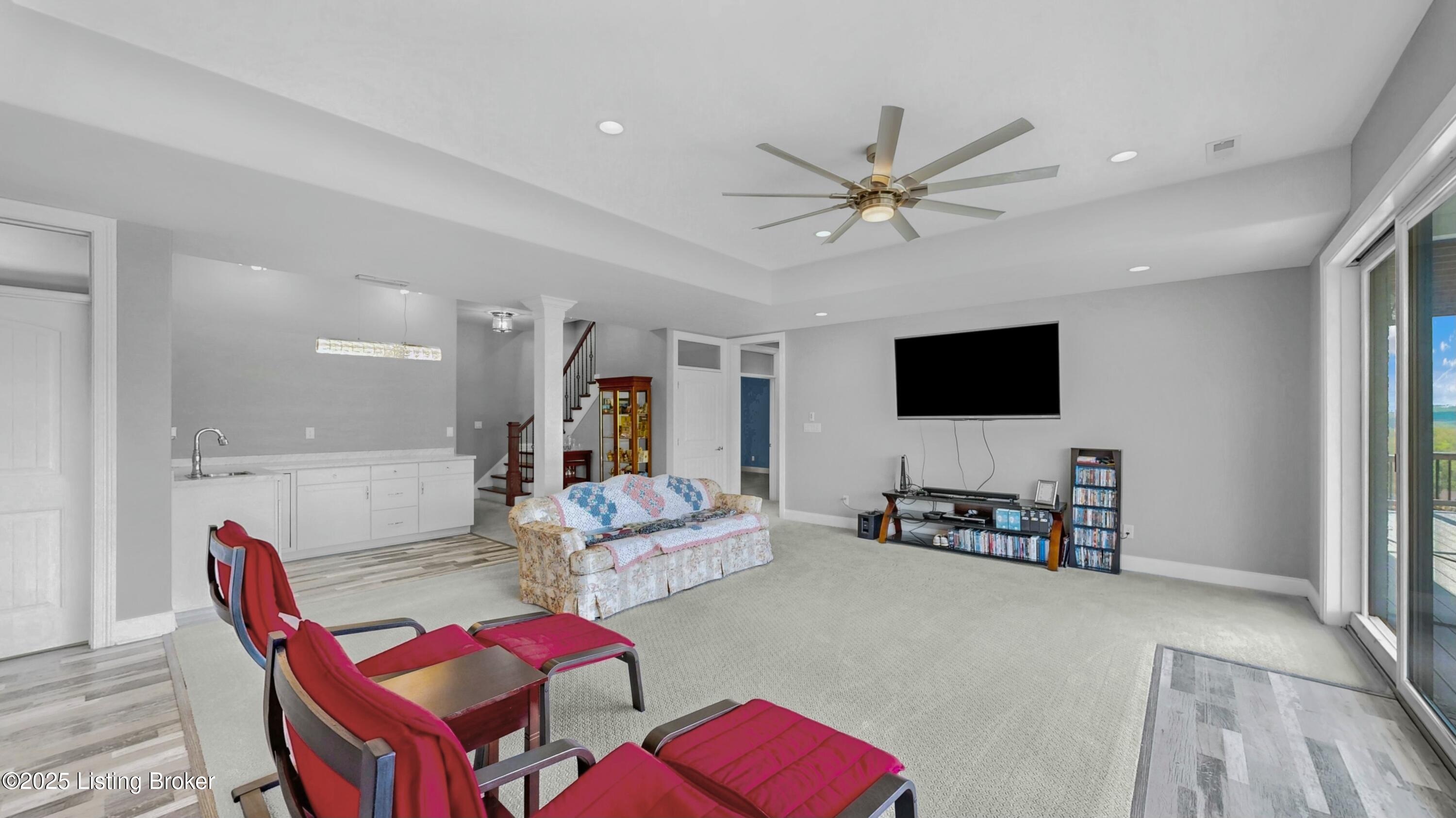 8026 Wooded Ridge Dr
