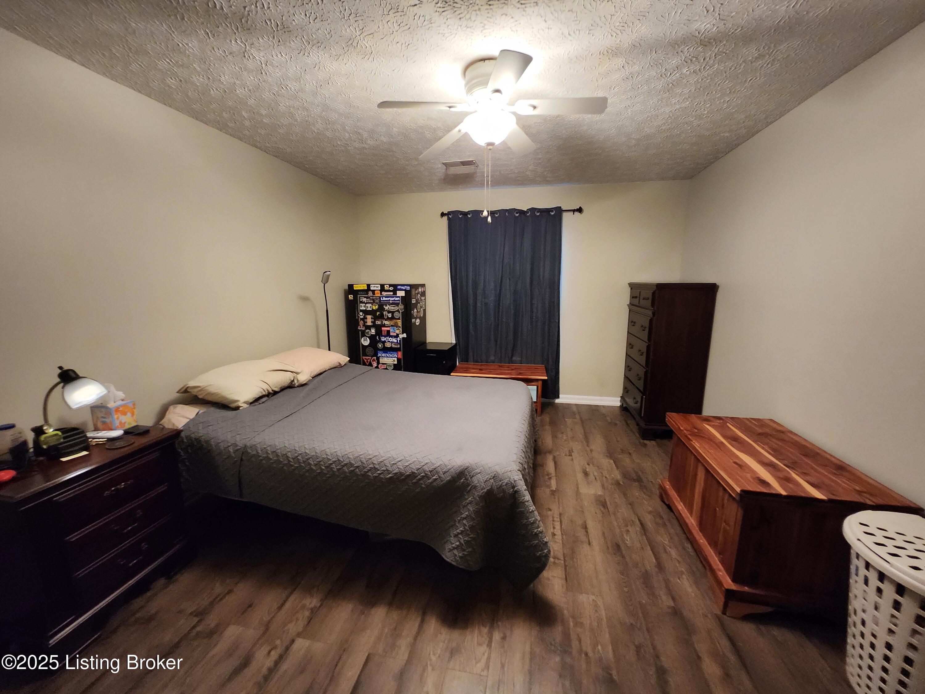 142 Flintstone Ct