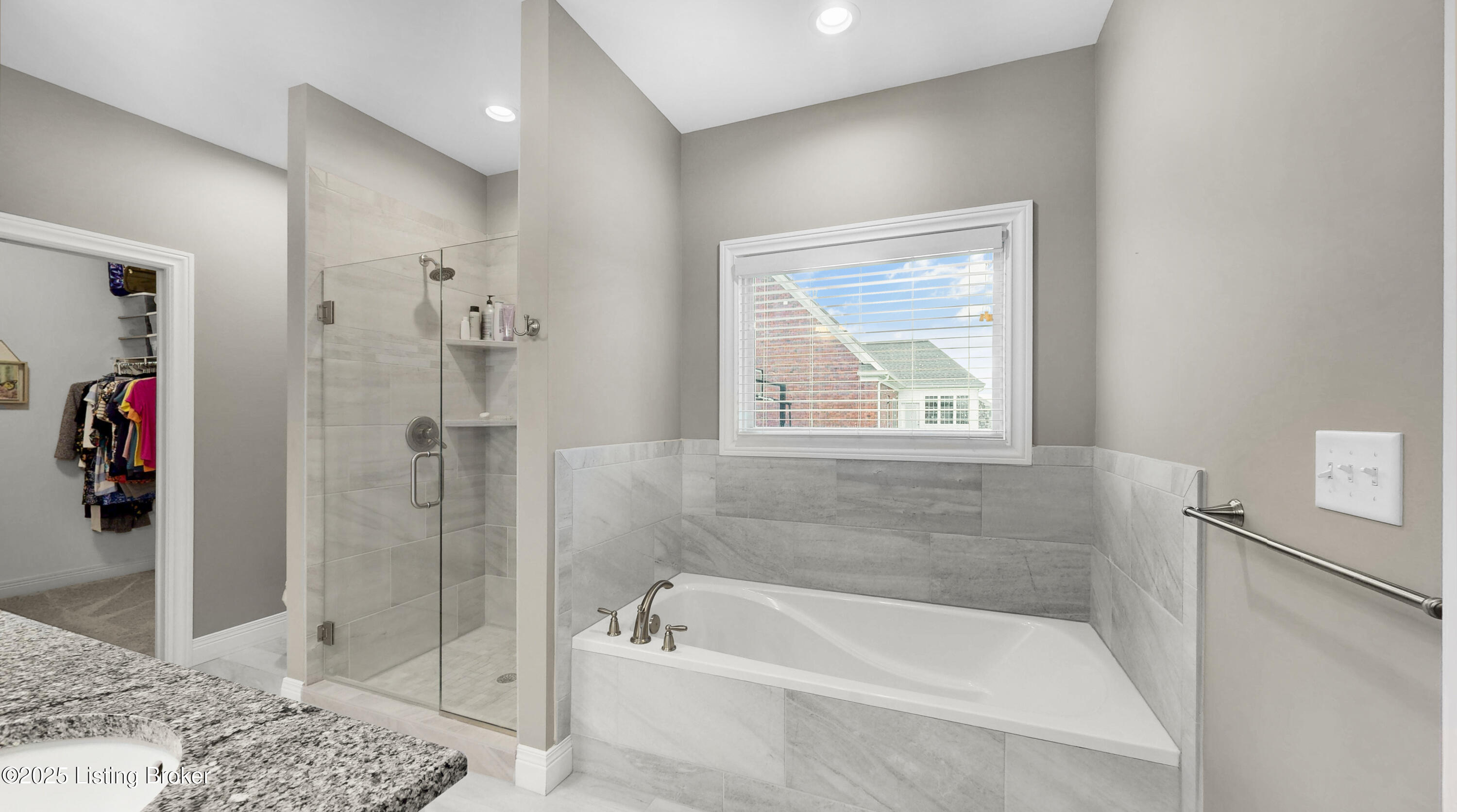 13008 Vista Dr
