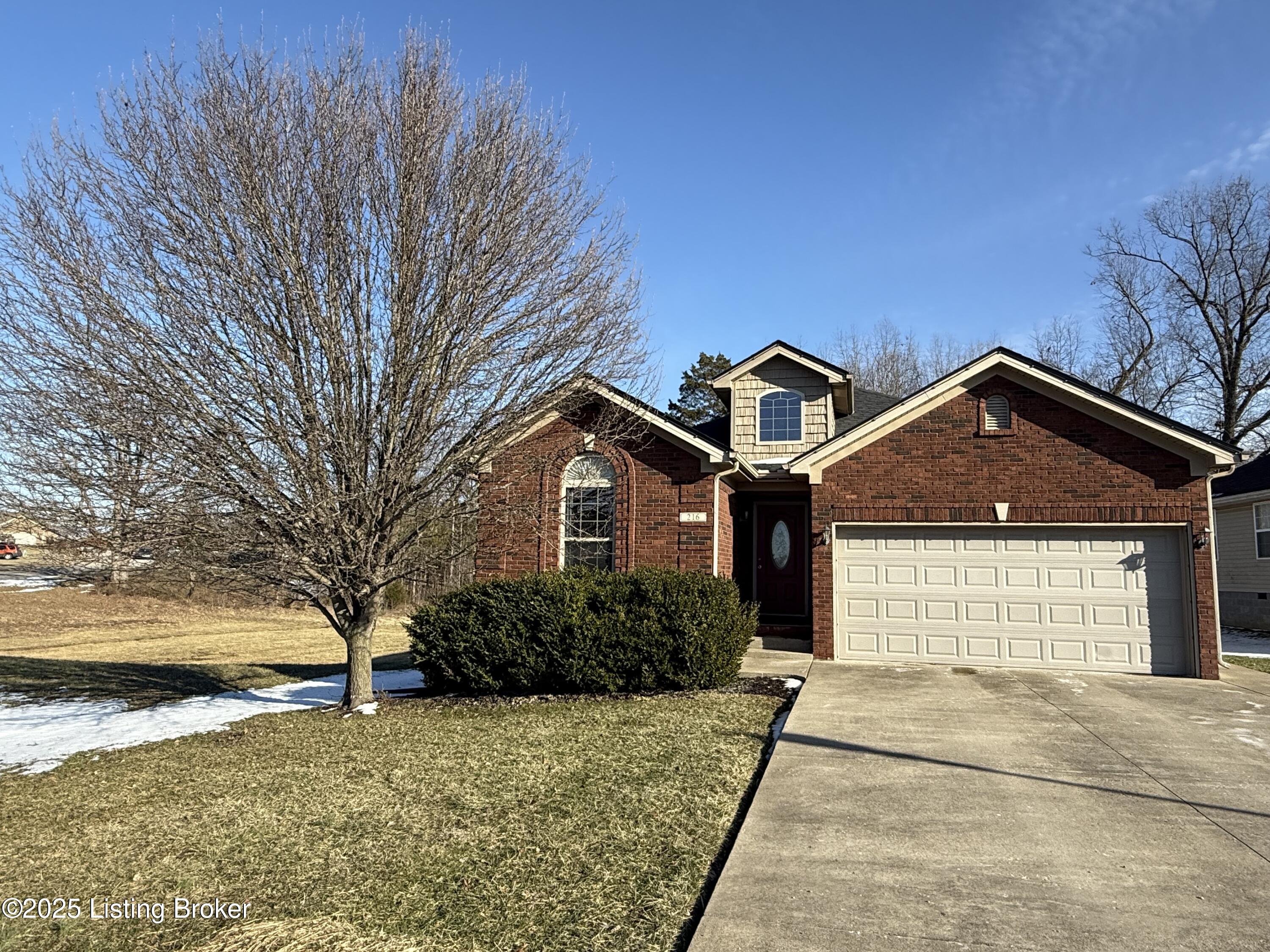 216 Willow Creek Dr