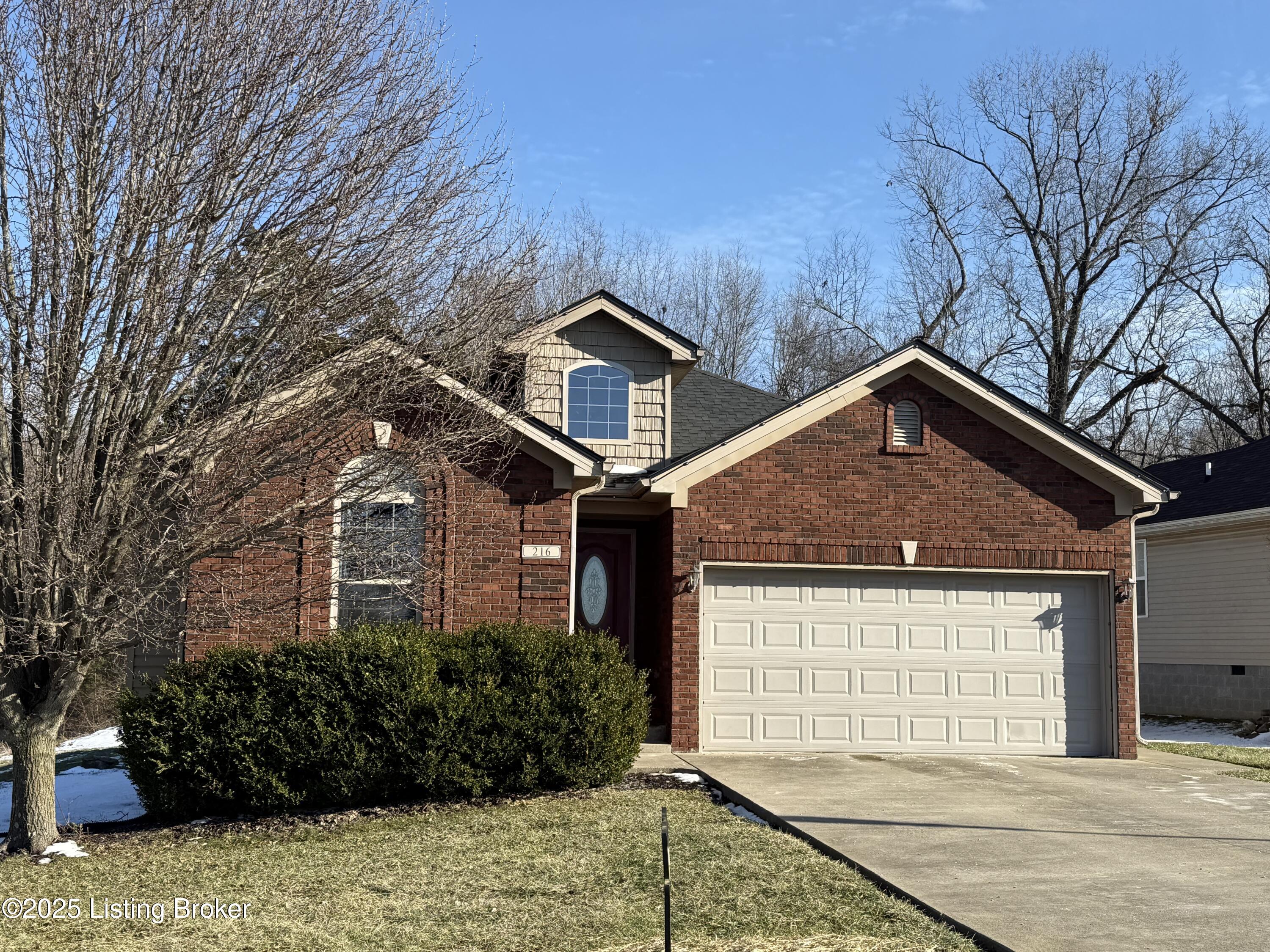 216 Willow Creek Dr