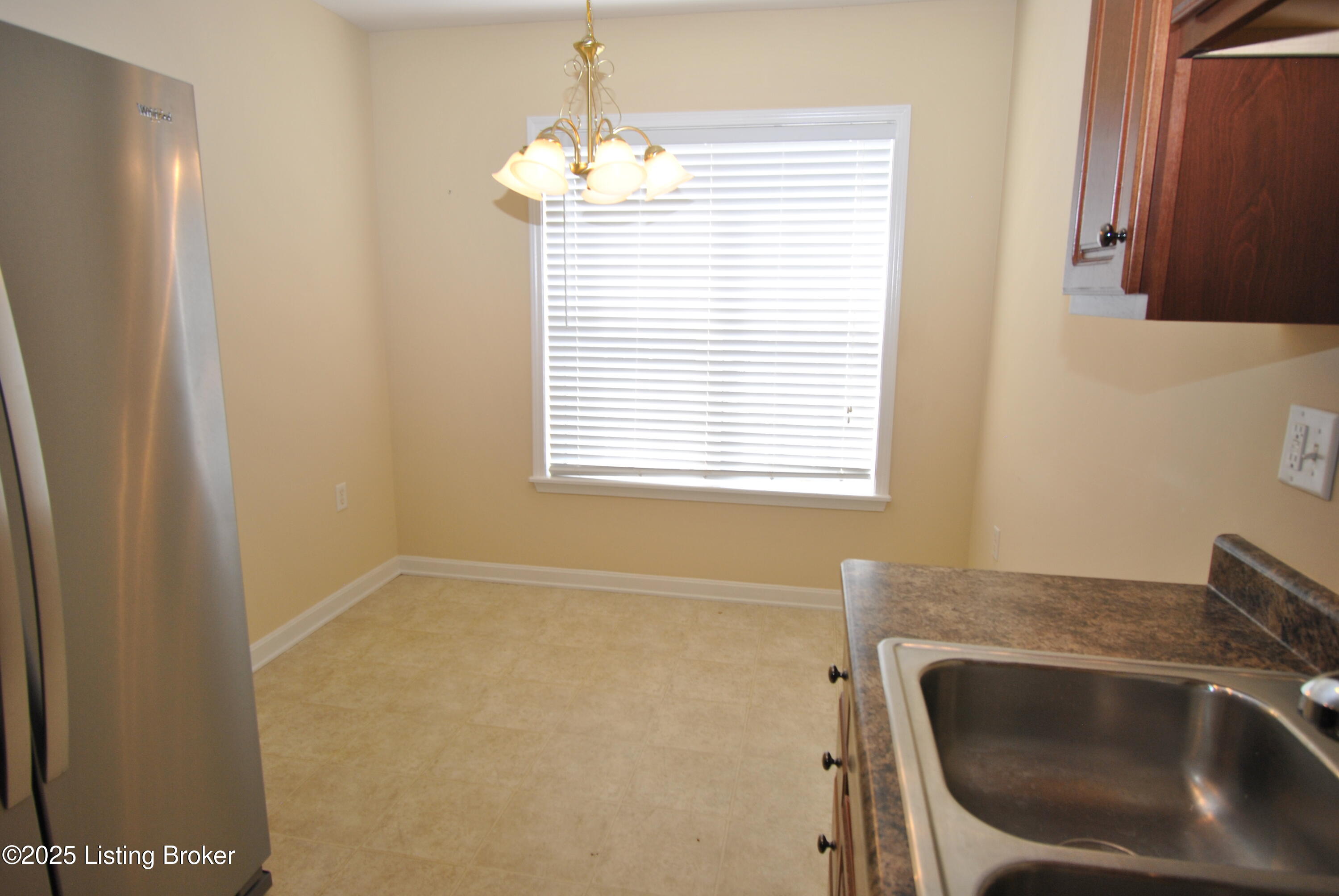 9312 Pine Lake Dr UNIT 102