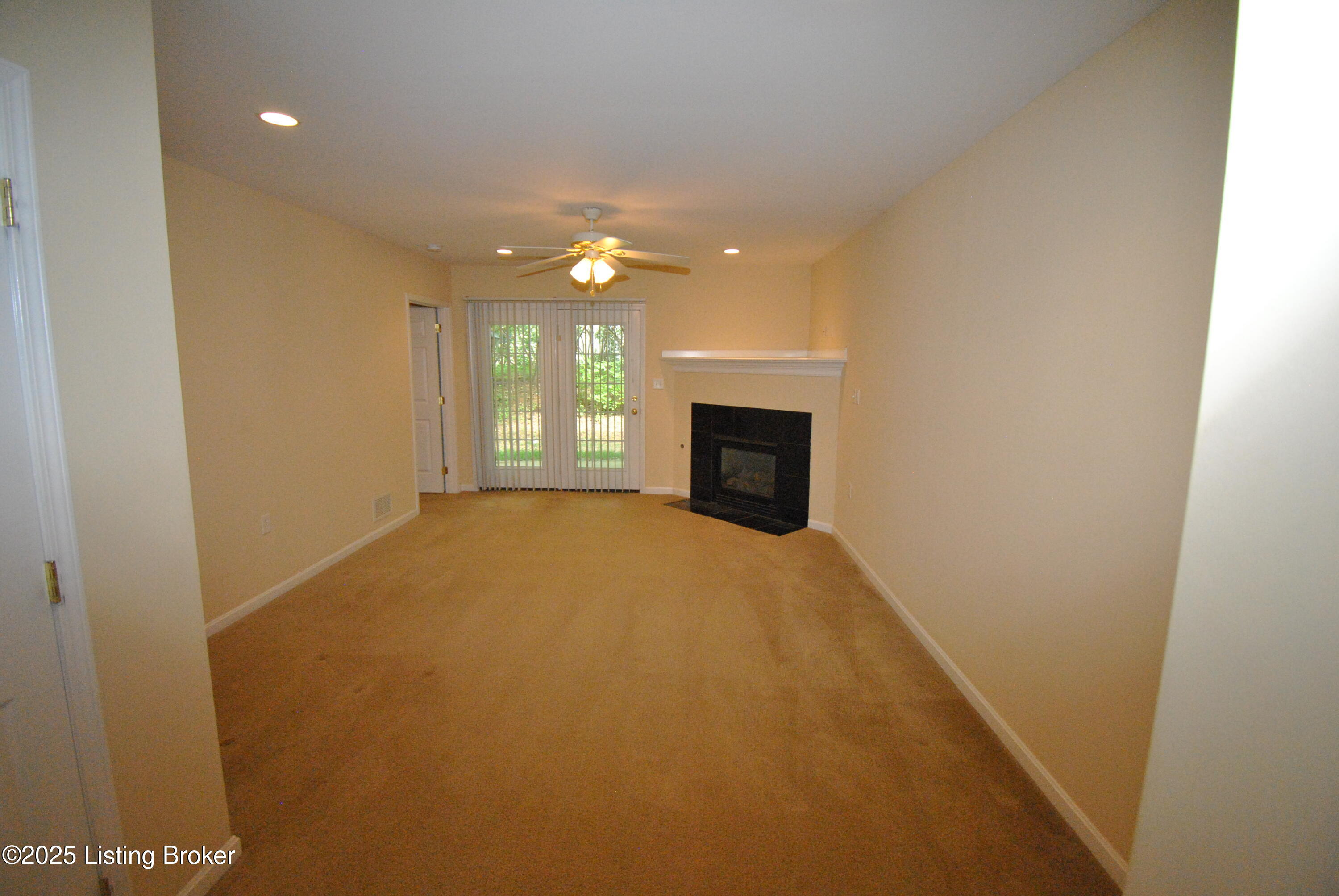 9312 Pine Lake Dr UNIT 102