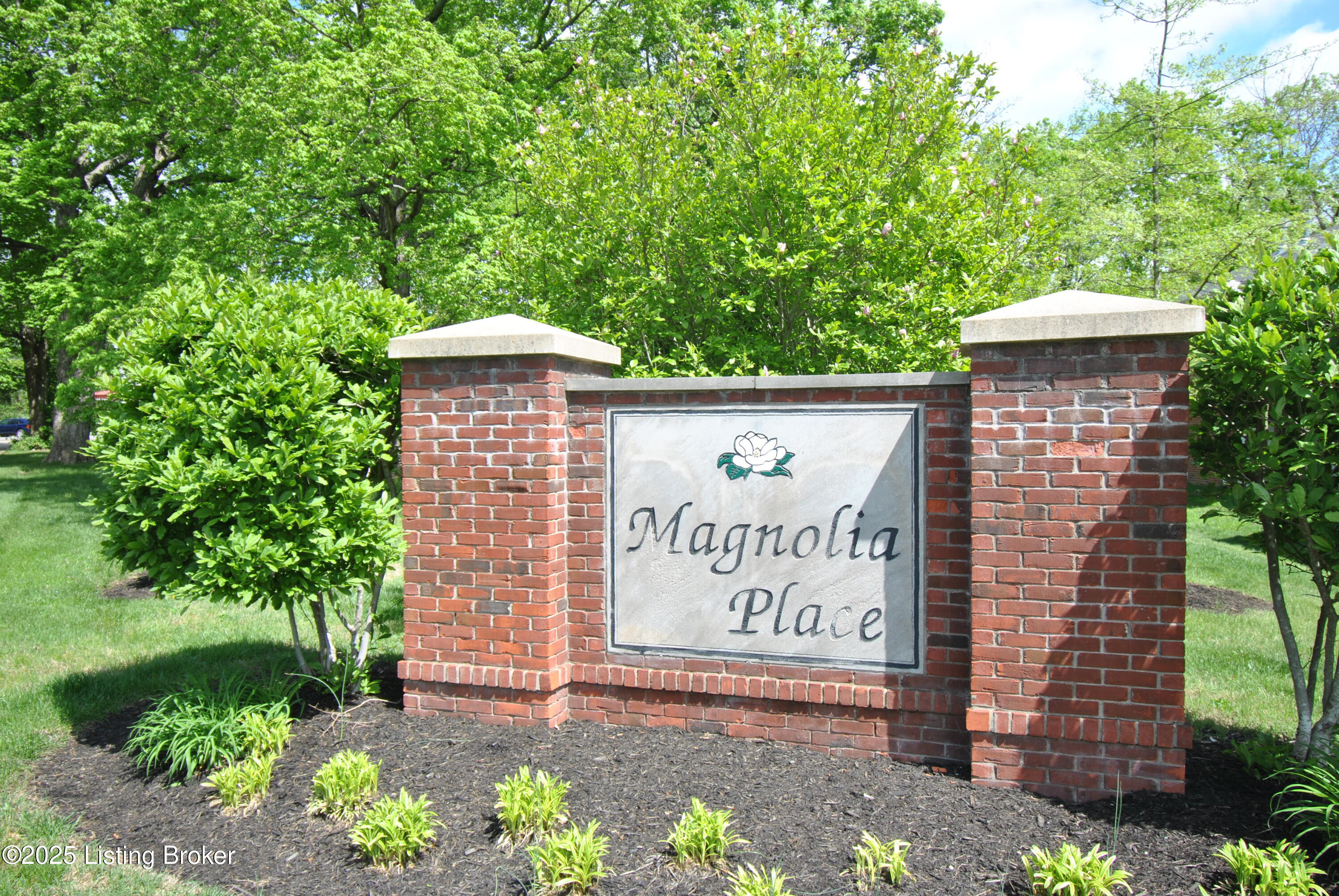 9312 Pine Lake Dr UNIT 102