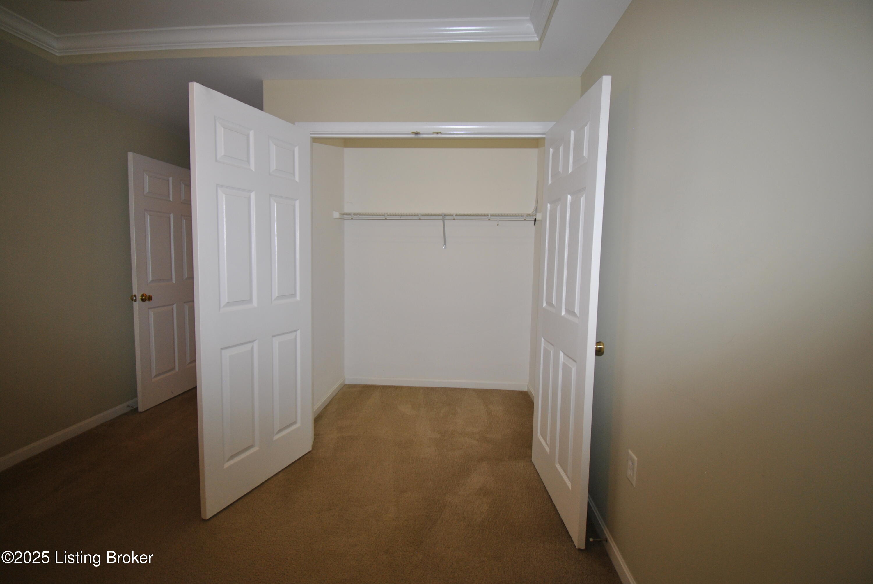 9312 Pine Lake Dr UNIT 102