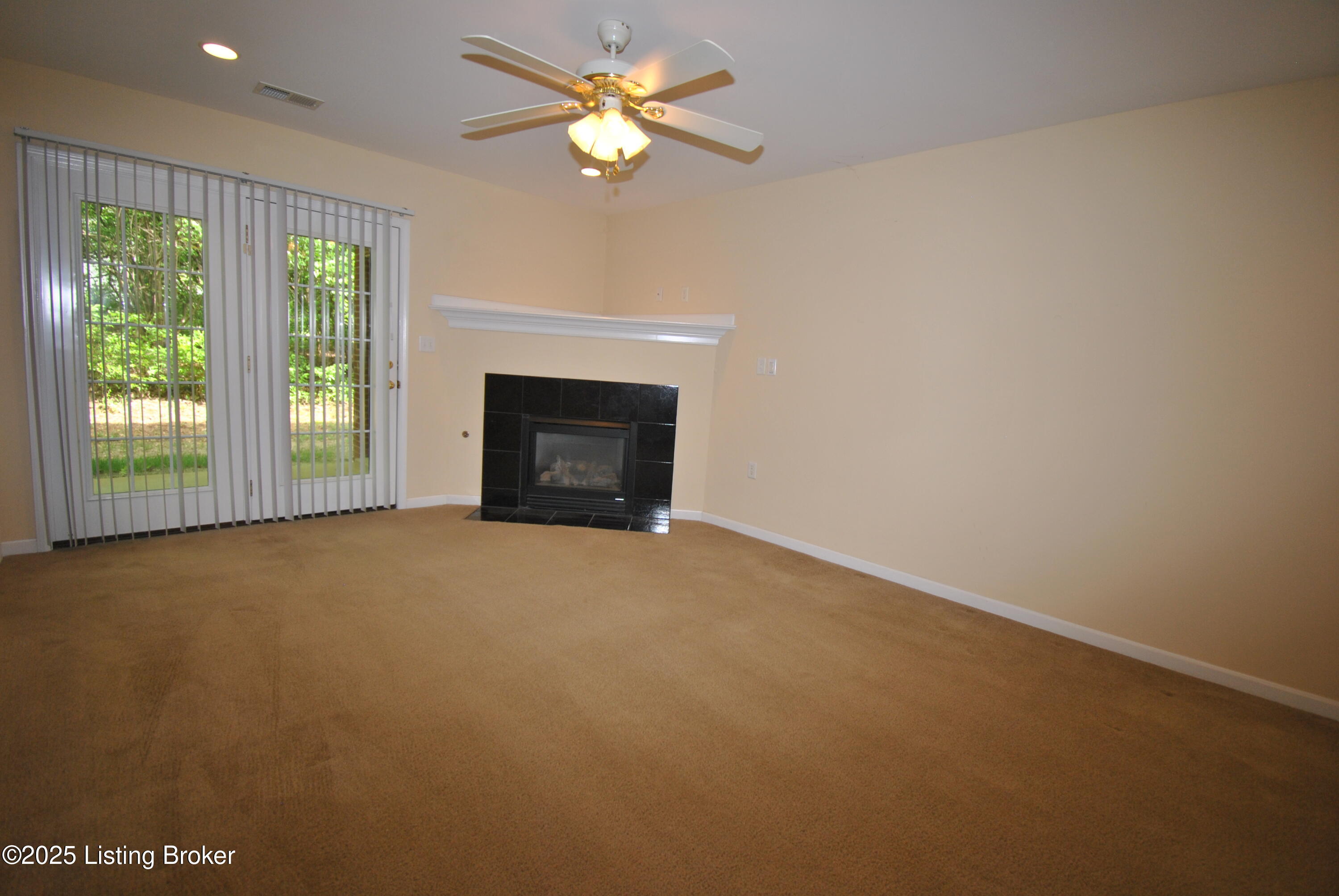 9312 Pine Lake Dr UNIT 102