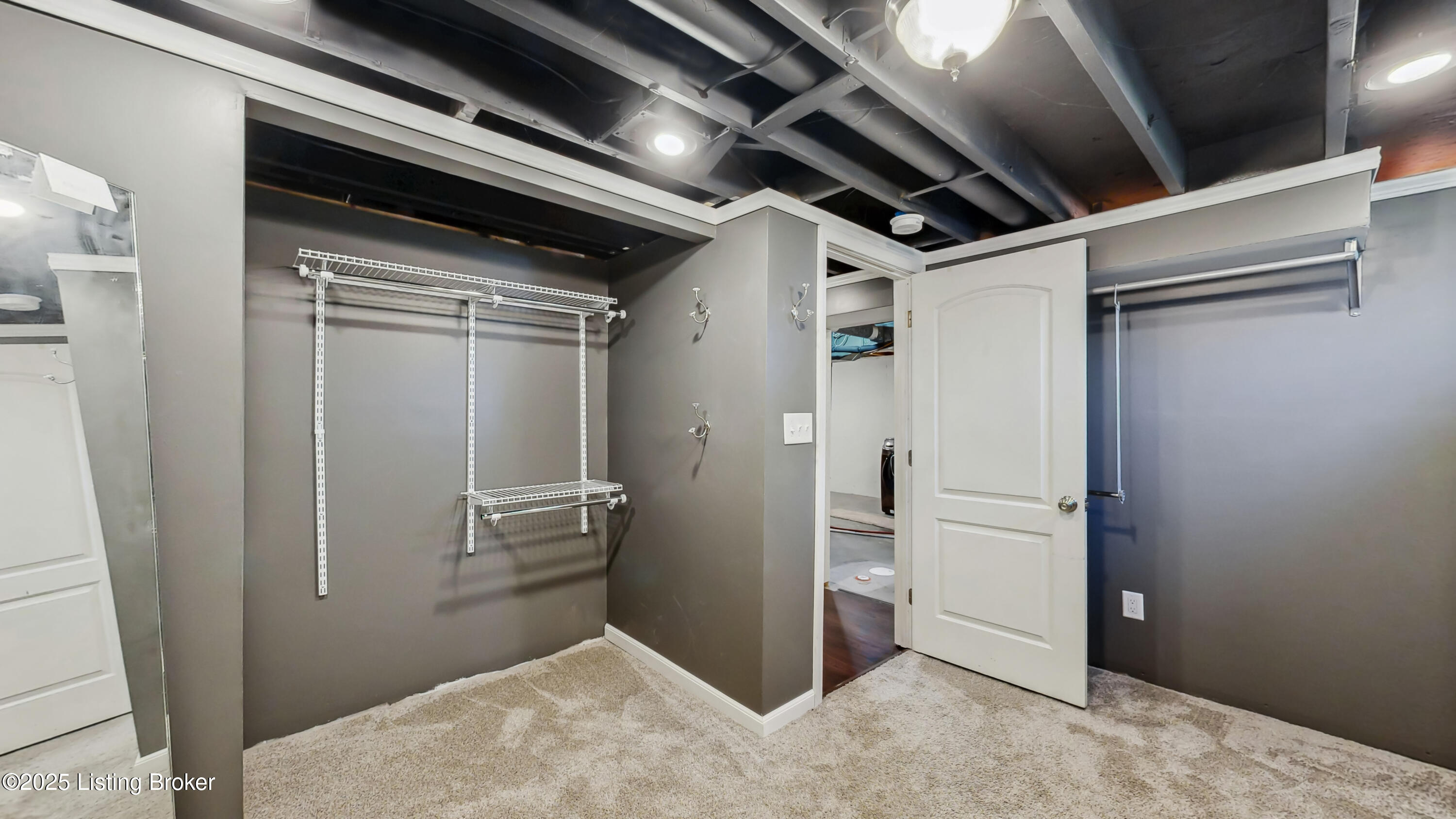 3102 Sudbury Ct