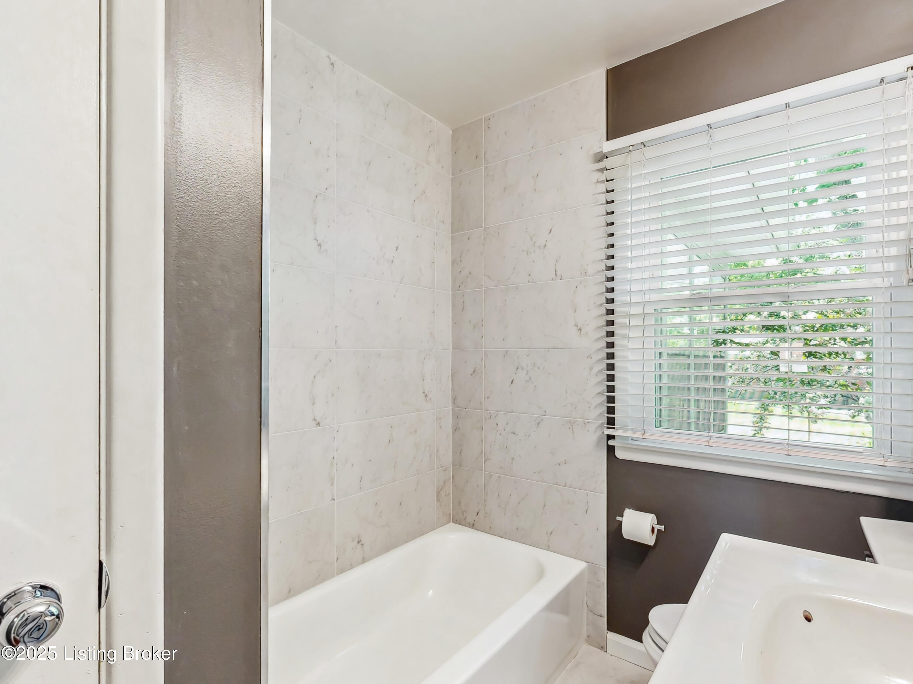3102 Sudbury Ct