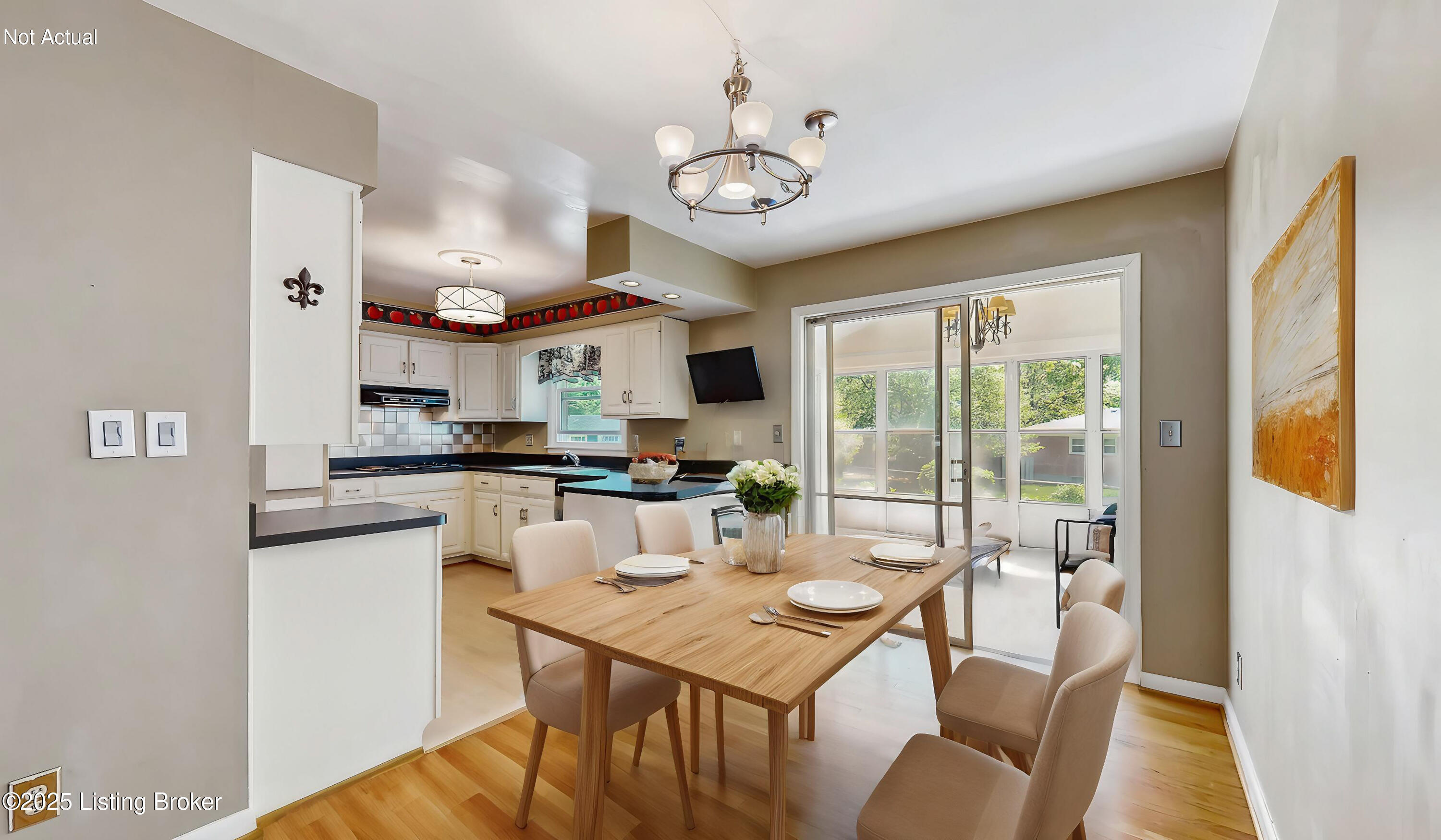 3102 Sudbury Ct