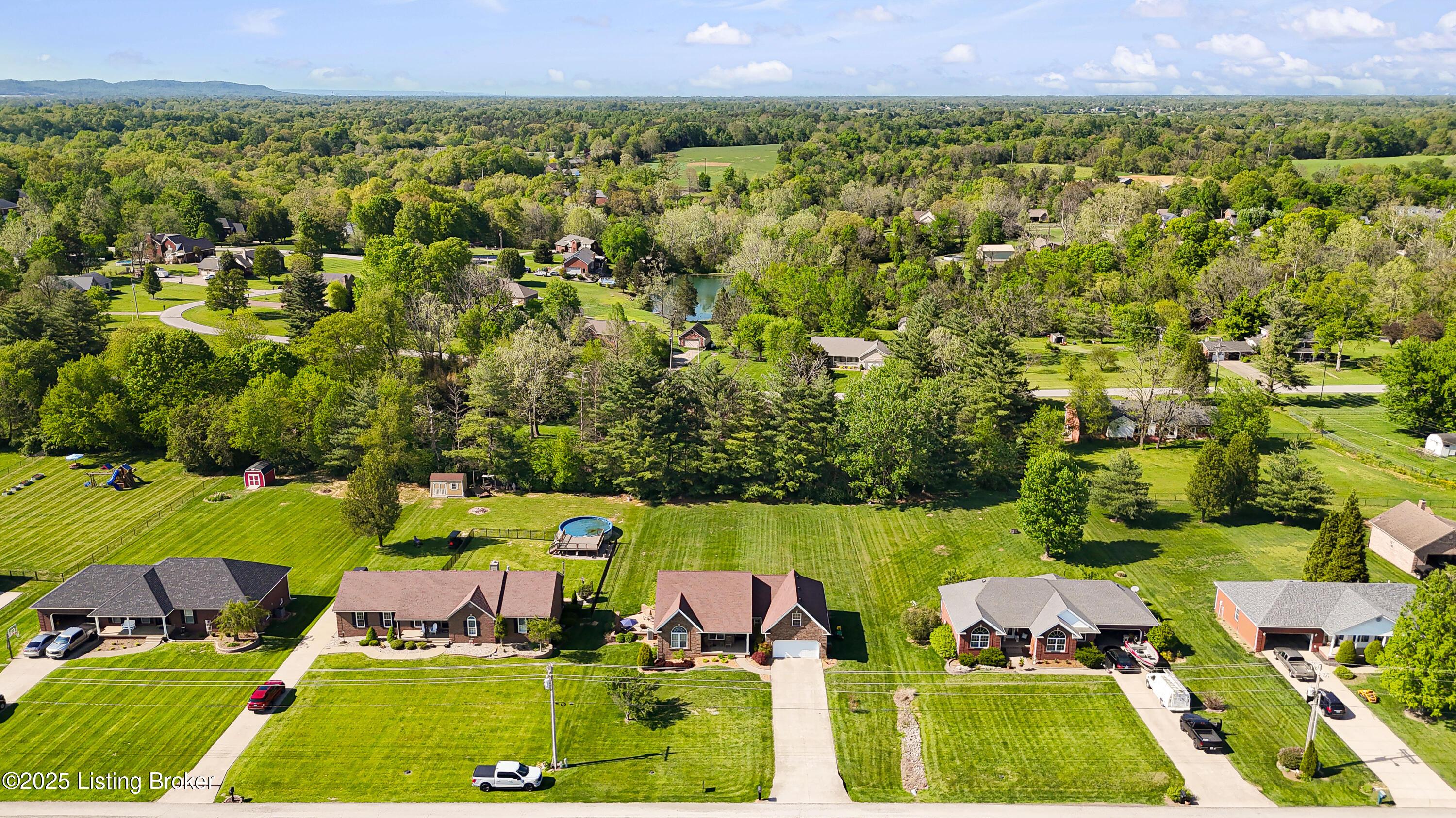 284 Saratoga Way
