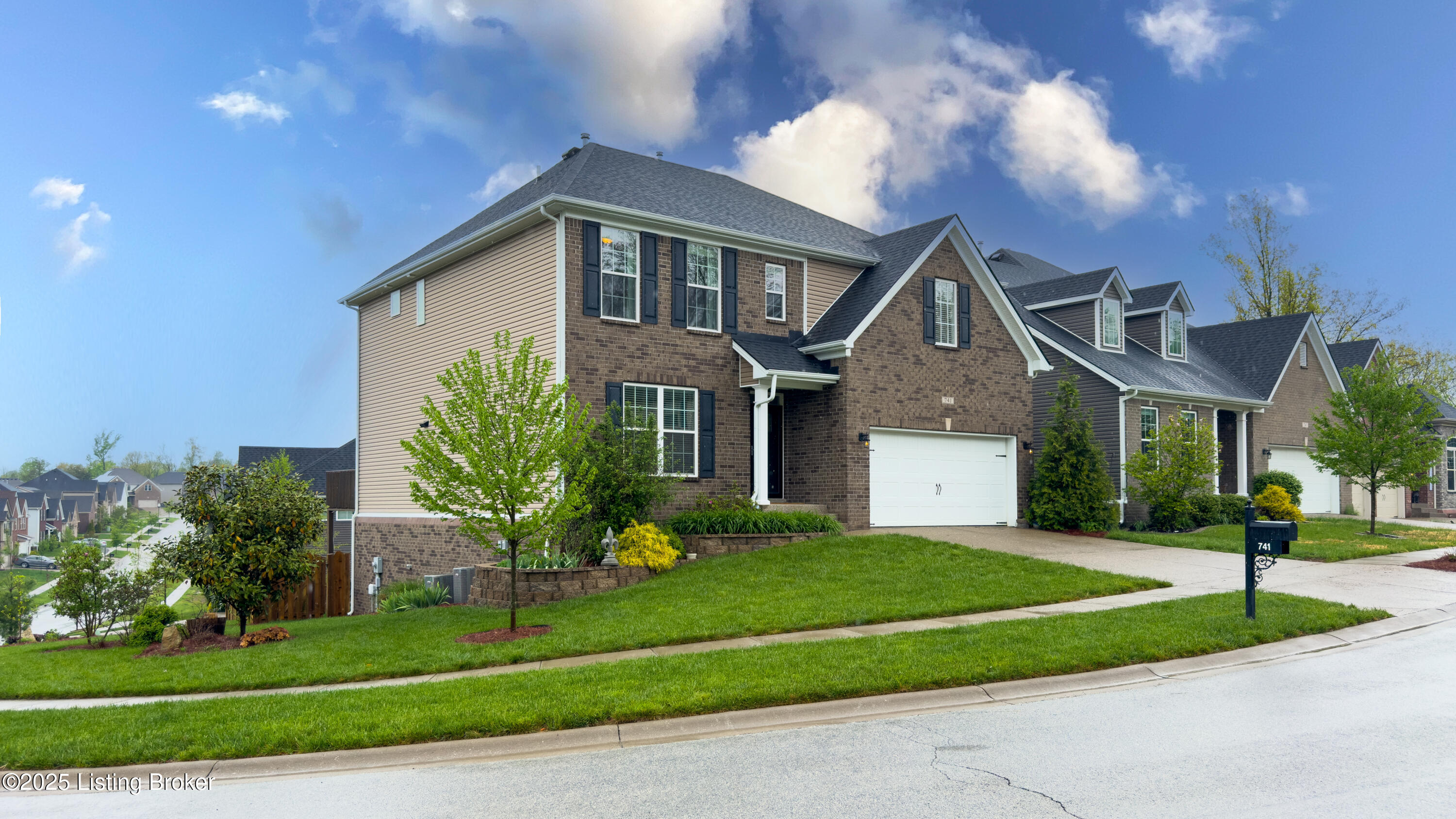 741 Dehart Ln
