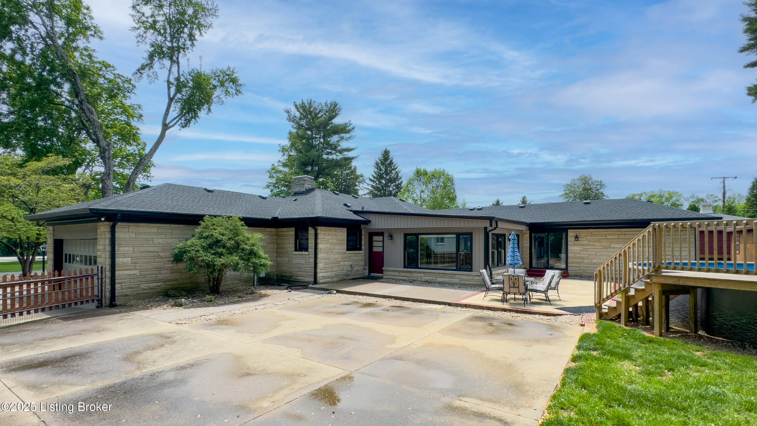 4623 Brownsboro Rd