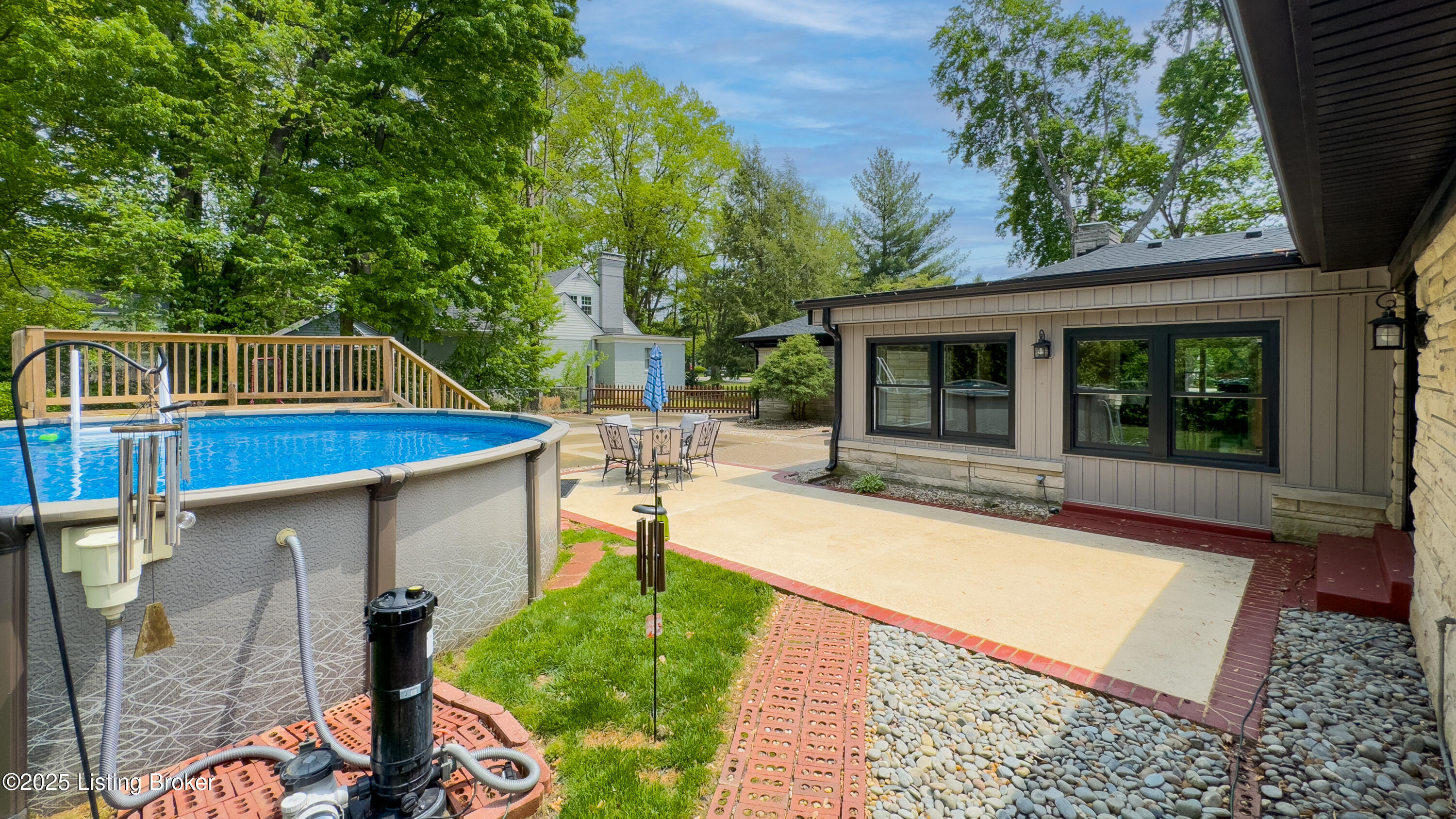 4623 Brownsboro Rd