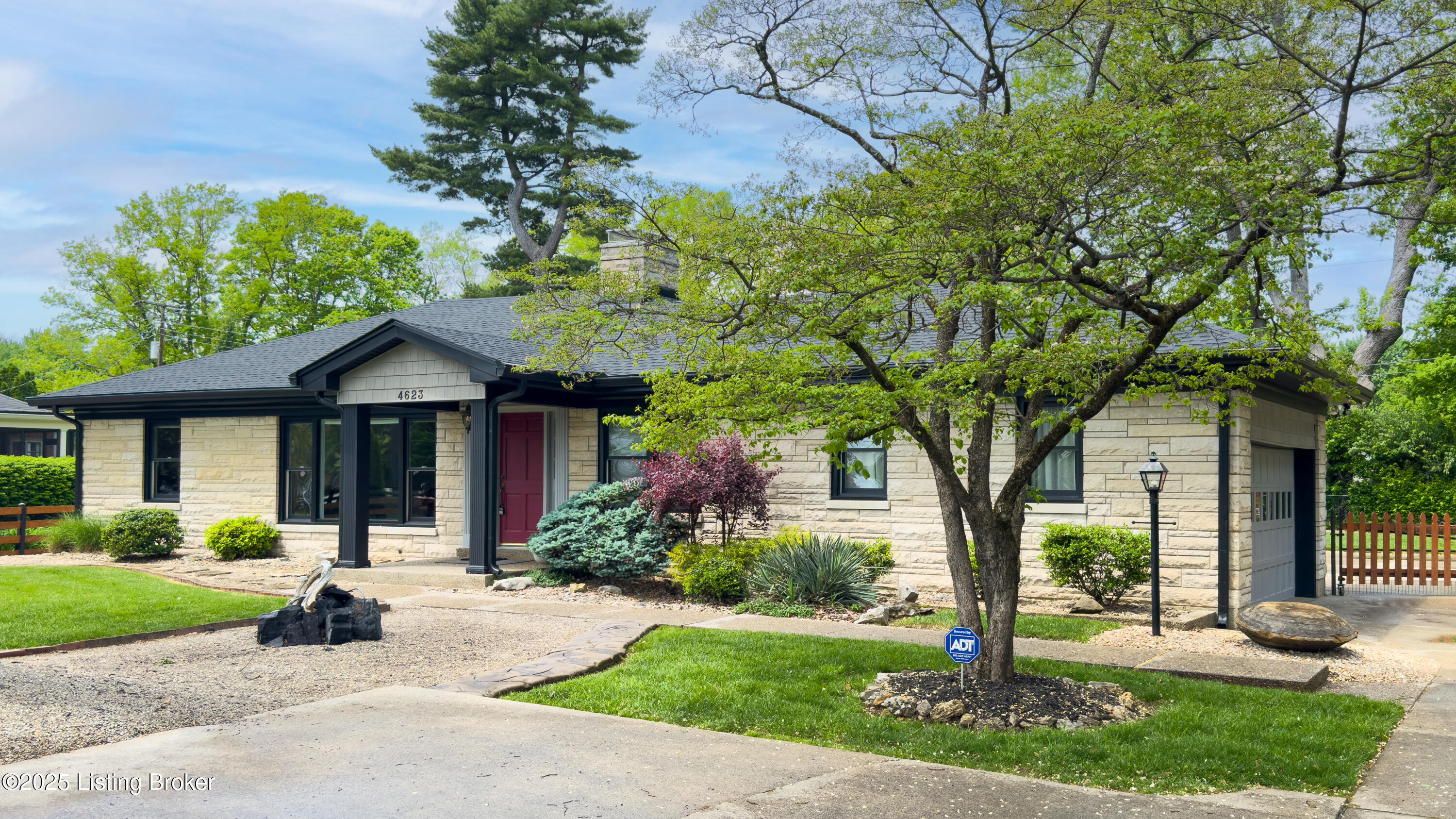 4623 Brownsboro Rd