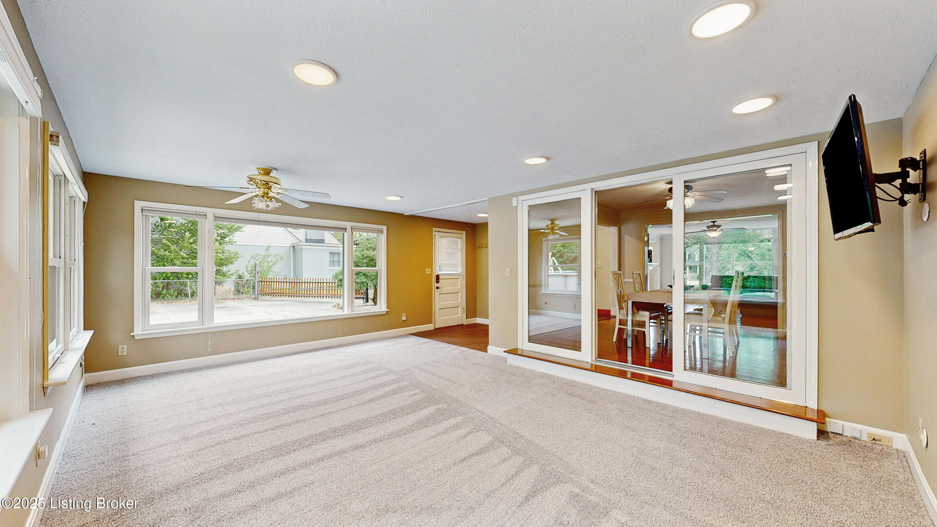 4623 Brownsboro Rd