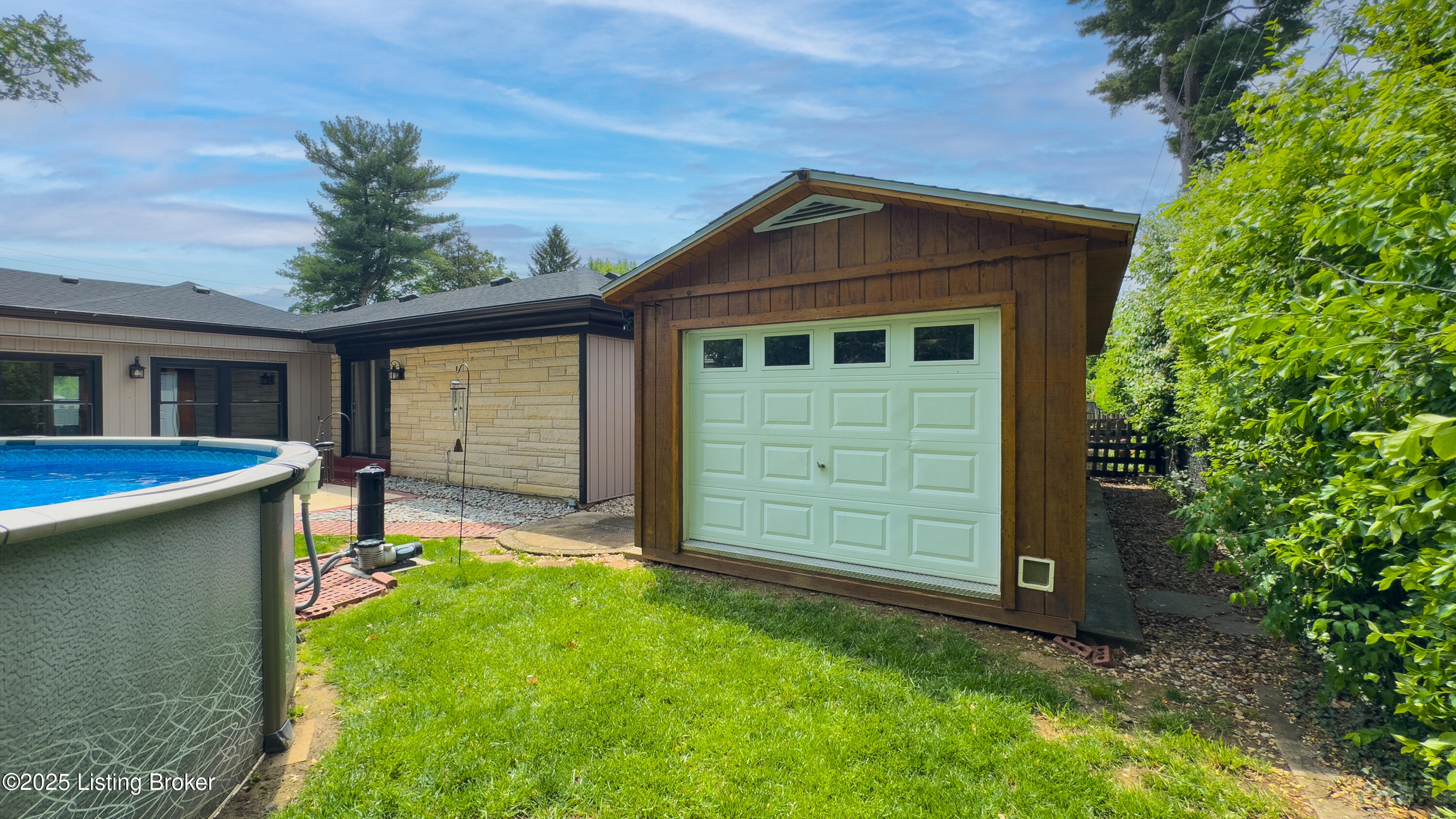 4623 Brownsboro Rd