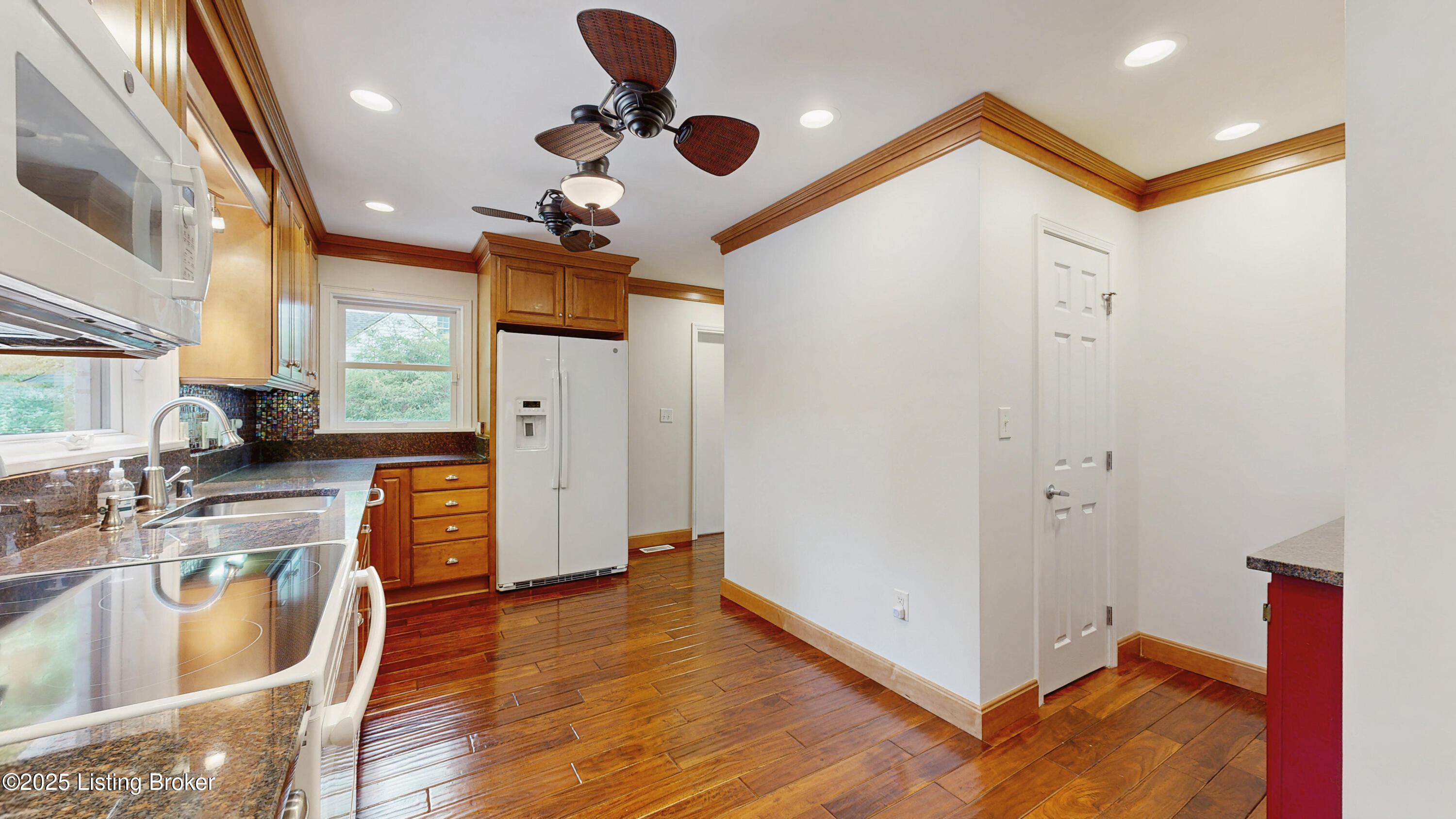 4623 Brownsboro Rd