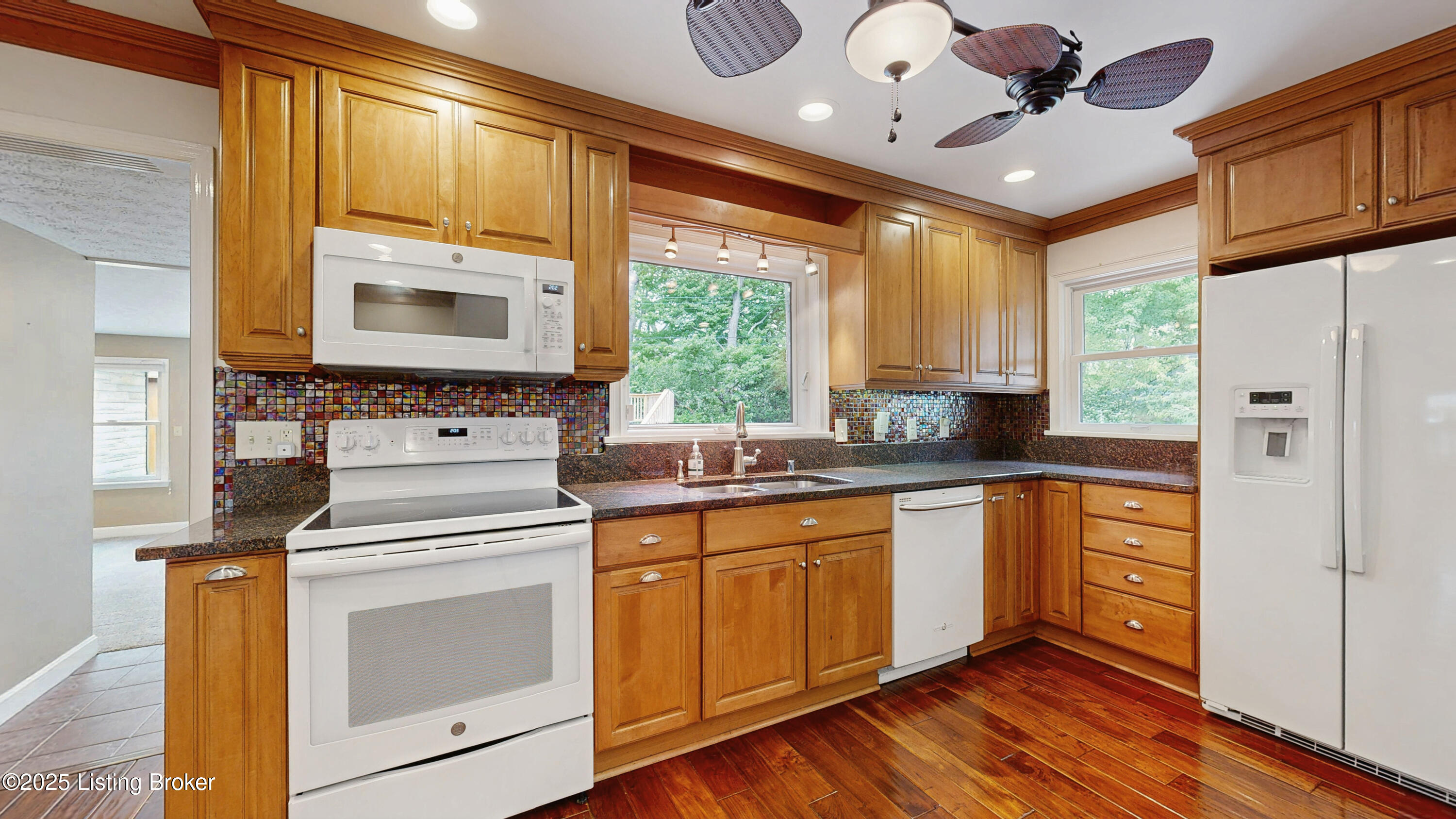 4623 Brownsboro Rd