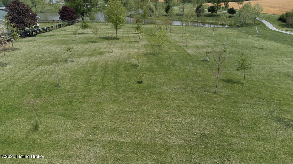 2 Buck Creek Rd