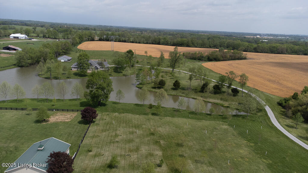 2 Buck Creek Rd