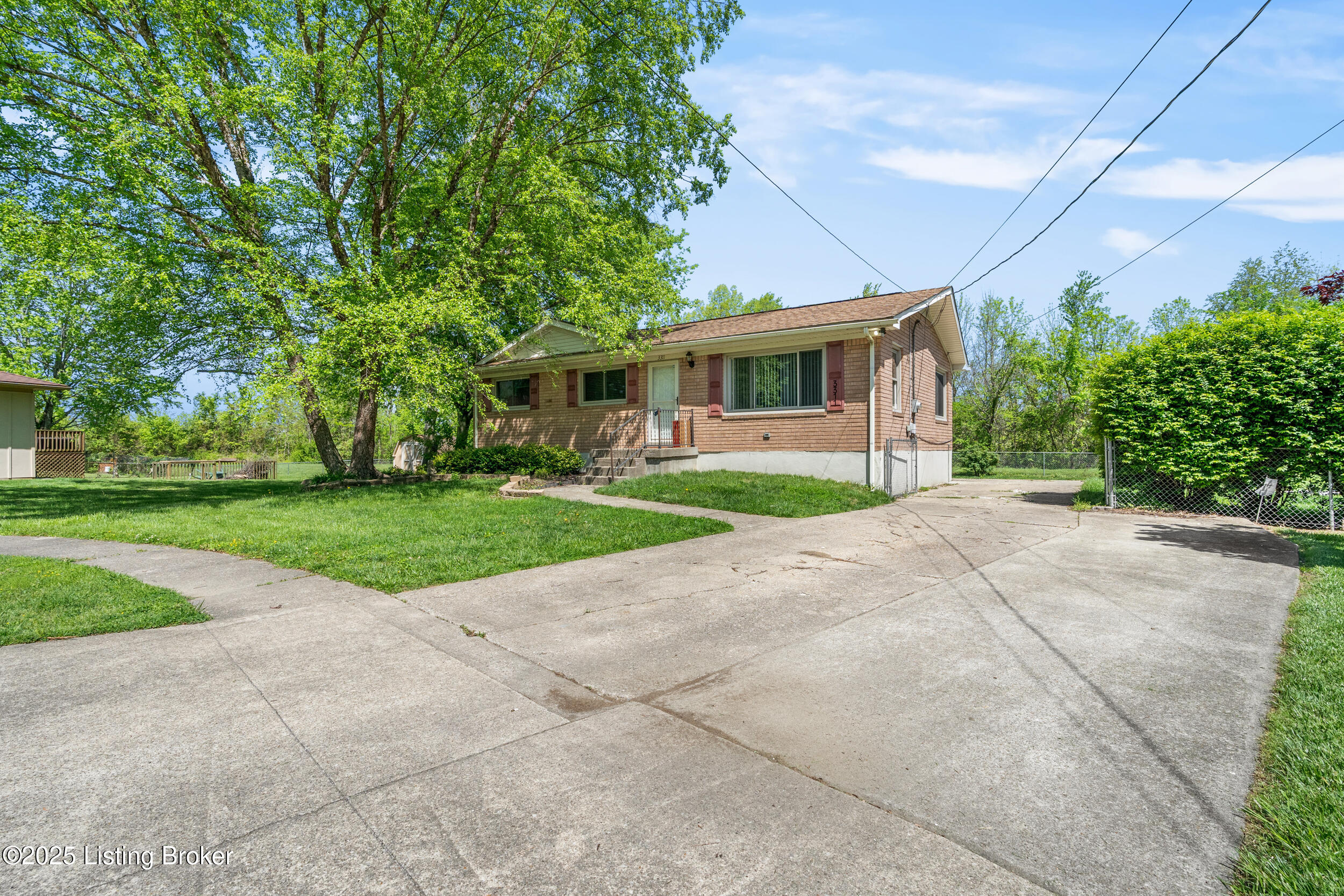 3311 Bowie Dr