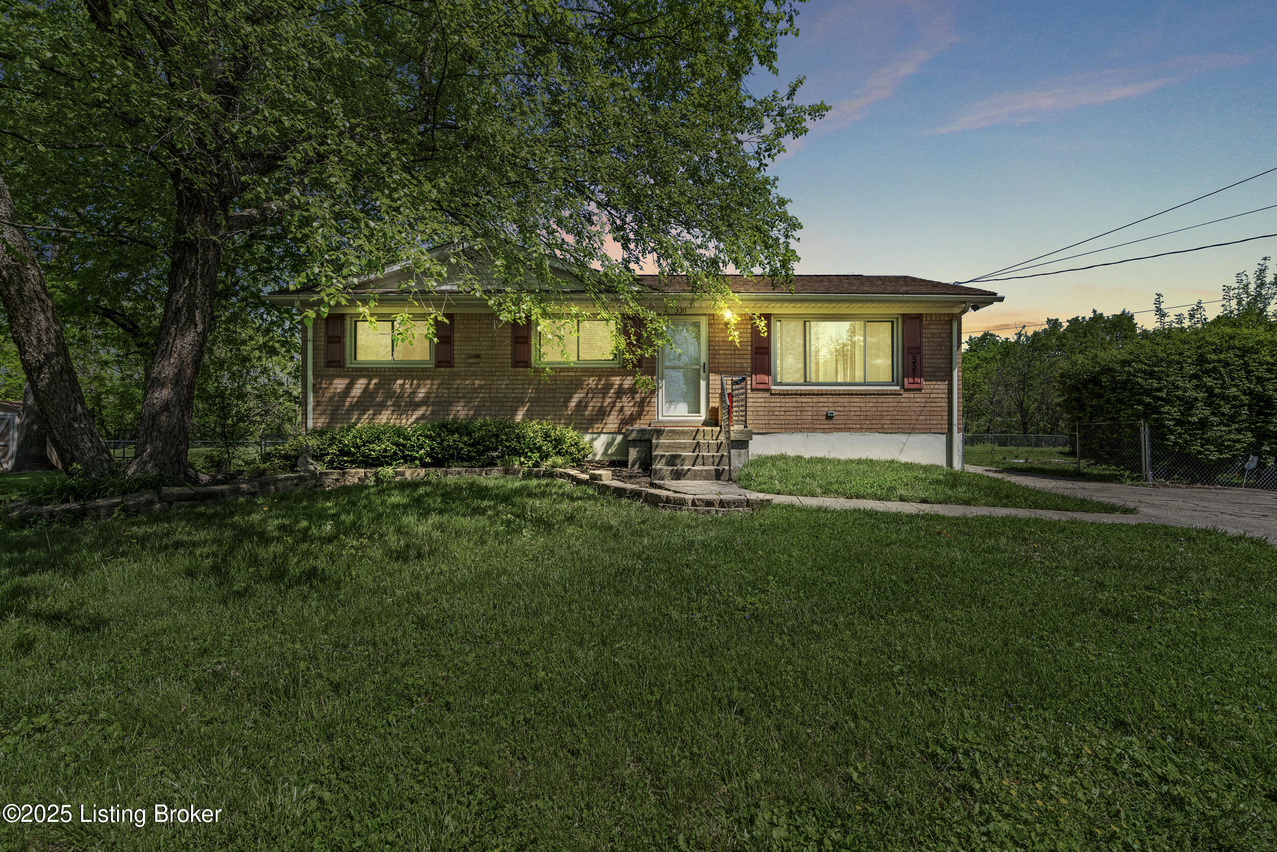 3311 Bowie Dr